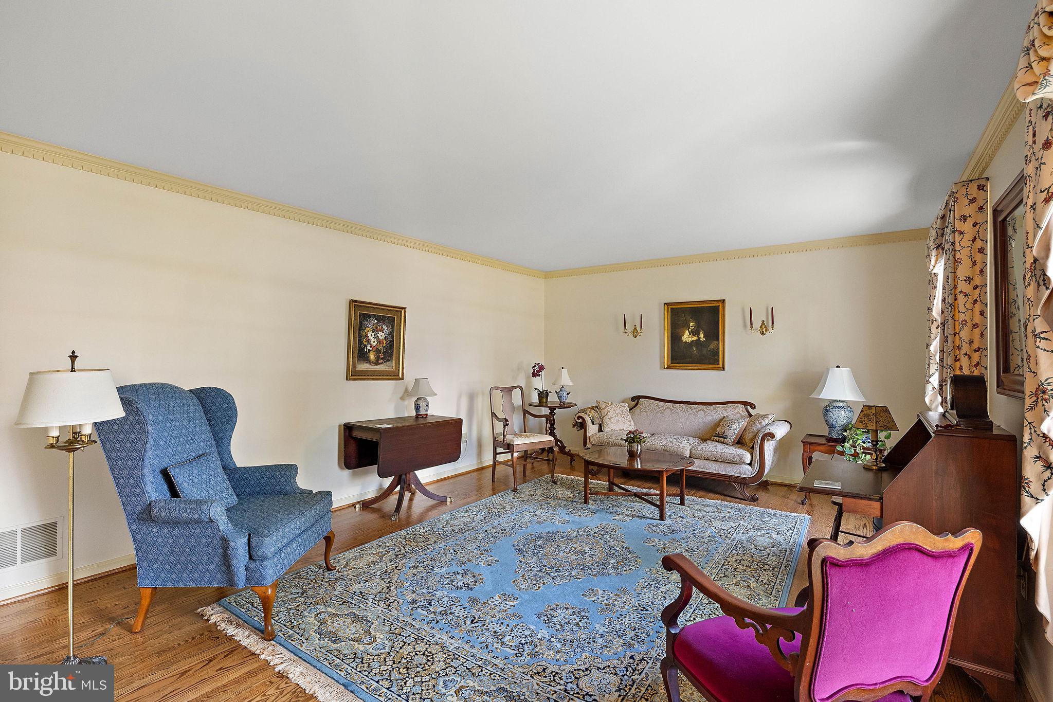 SPRING MEADOWS - Residential