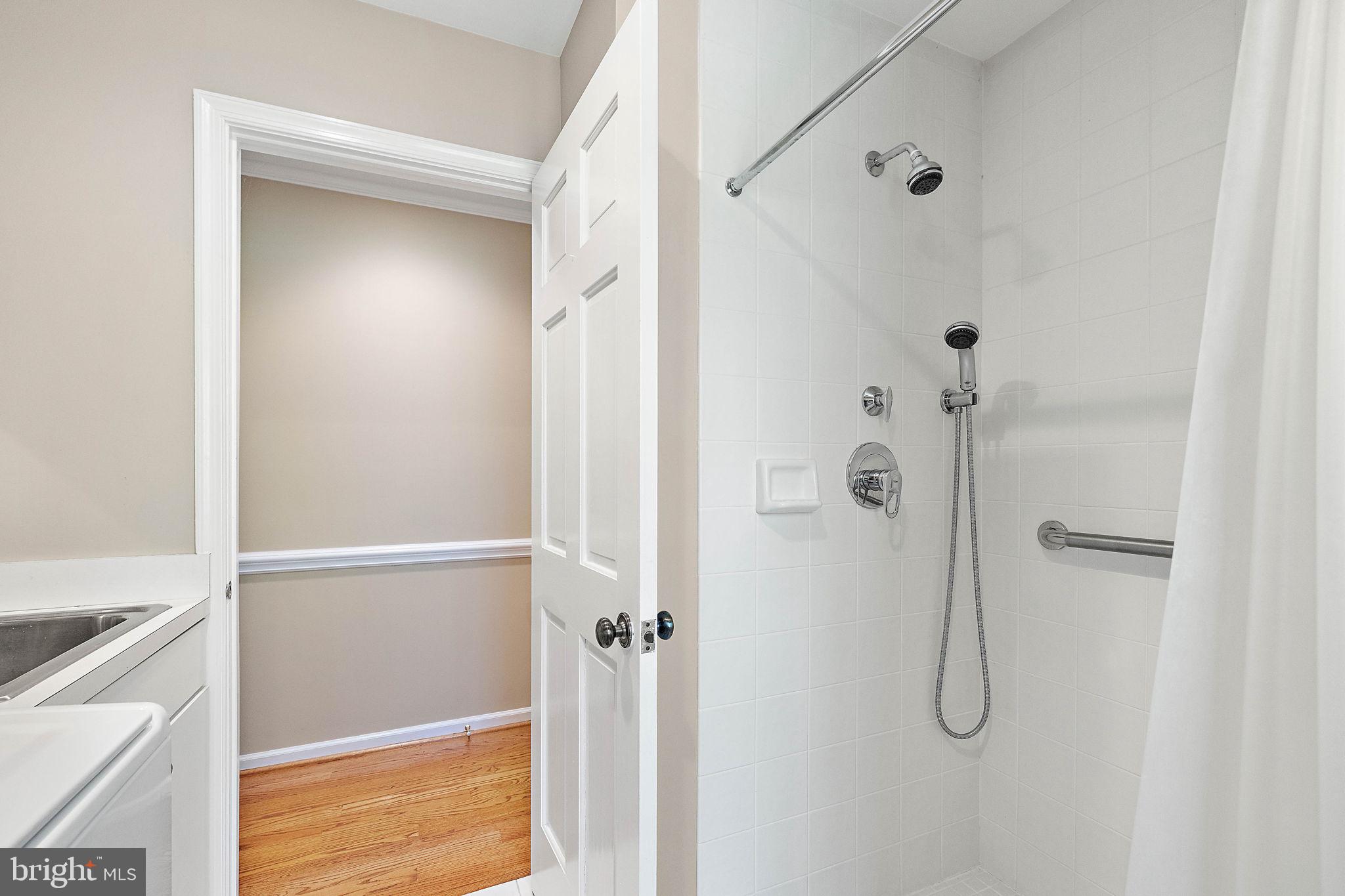 SPRING MEADOWS - Residential