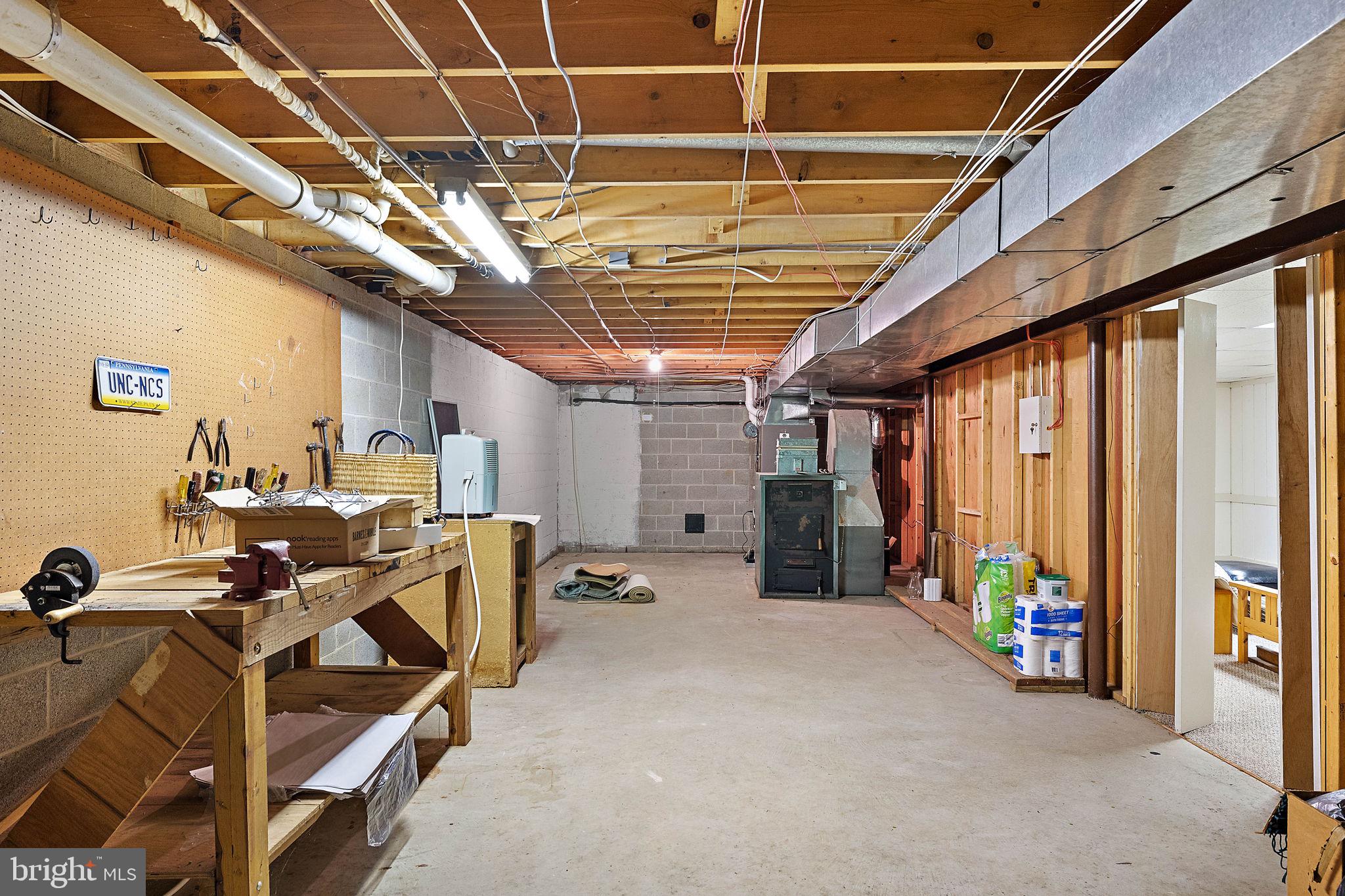 SPRING MEADOWS - Residential