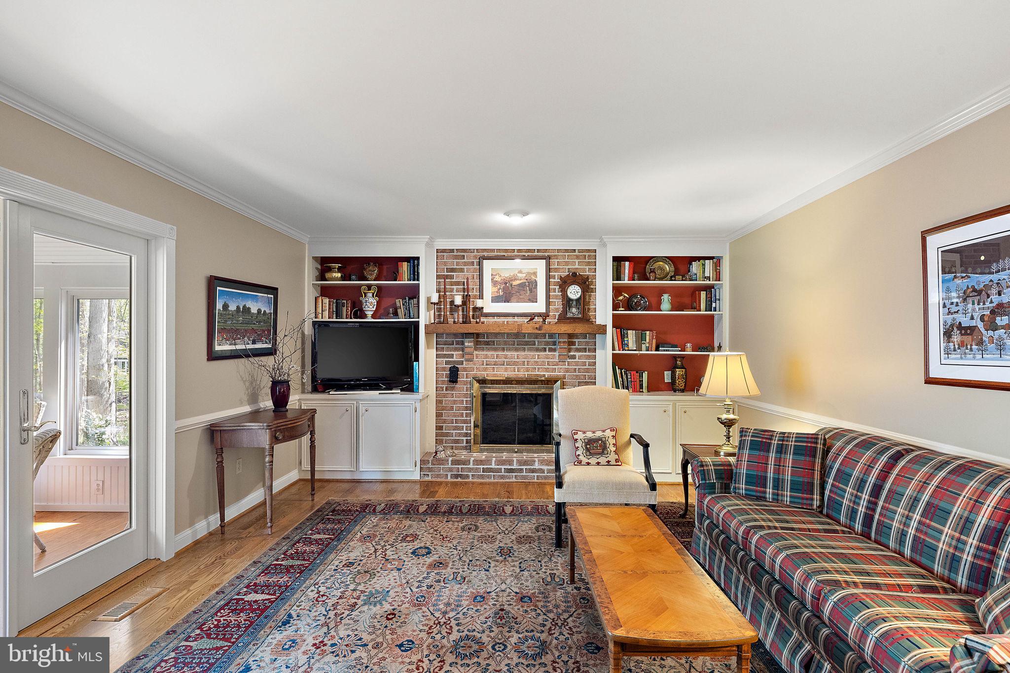 SPRING MEADOWS - Residential