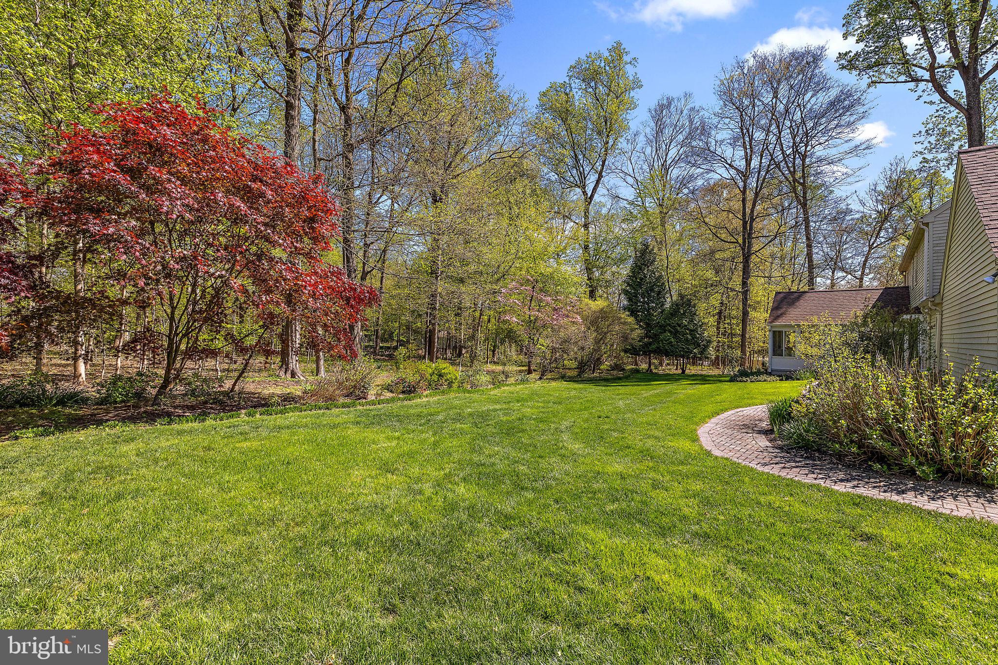 SPRING MEADOWS - Residential