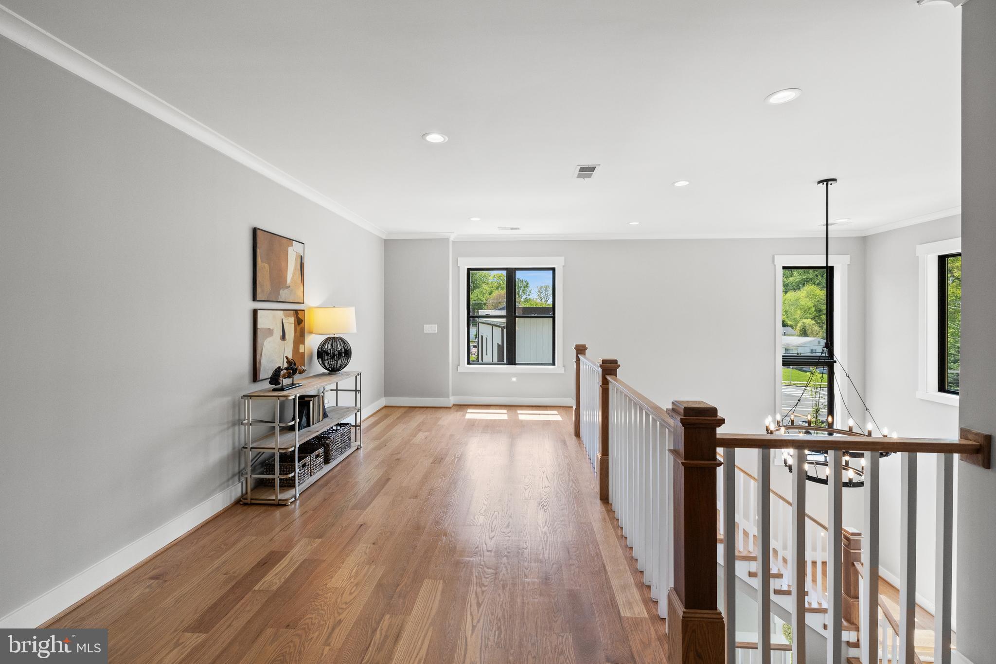 VIENNA WOODS - Residential