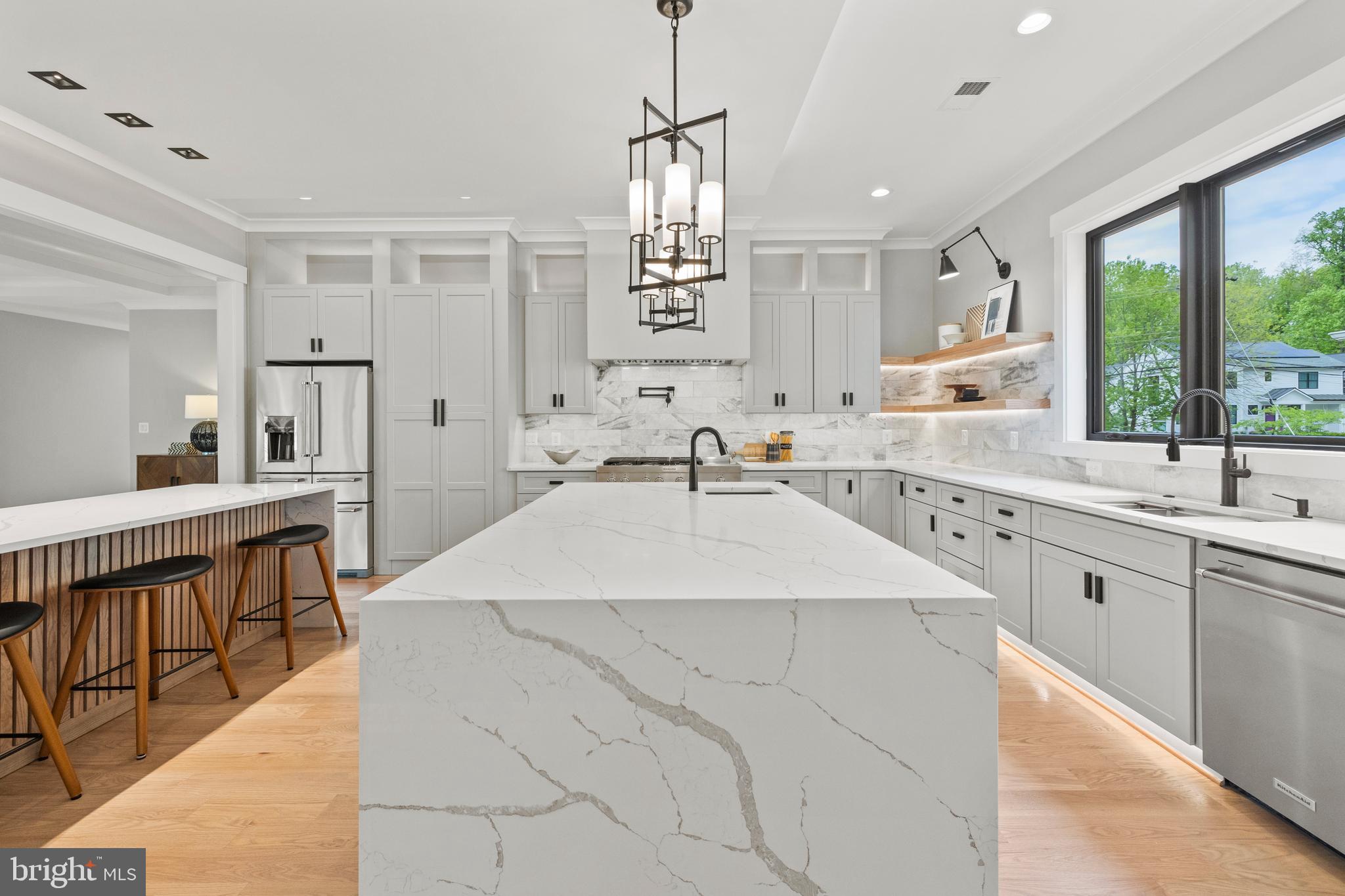 VIENNA WOODS - Residential