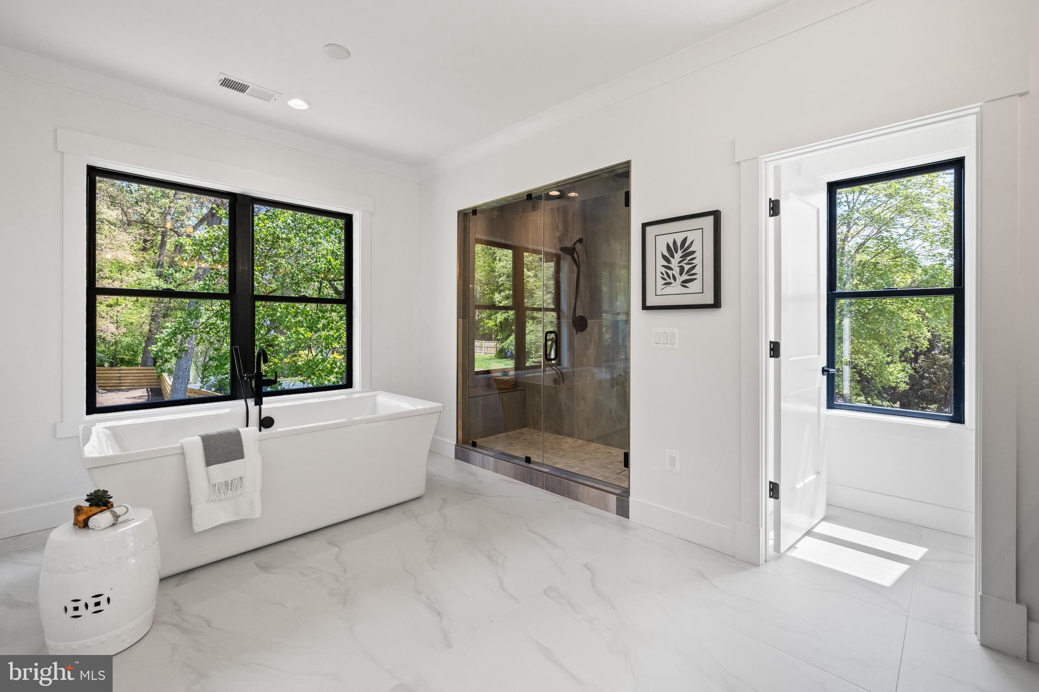 VIENNA WOODS - Residential