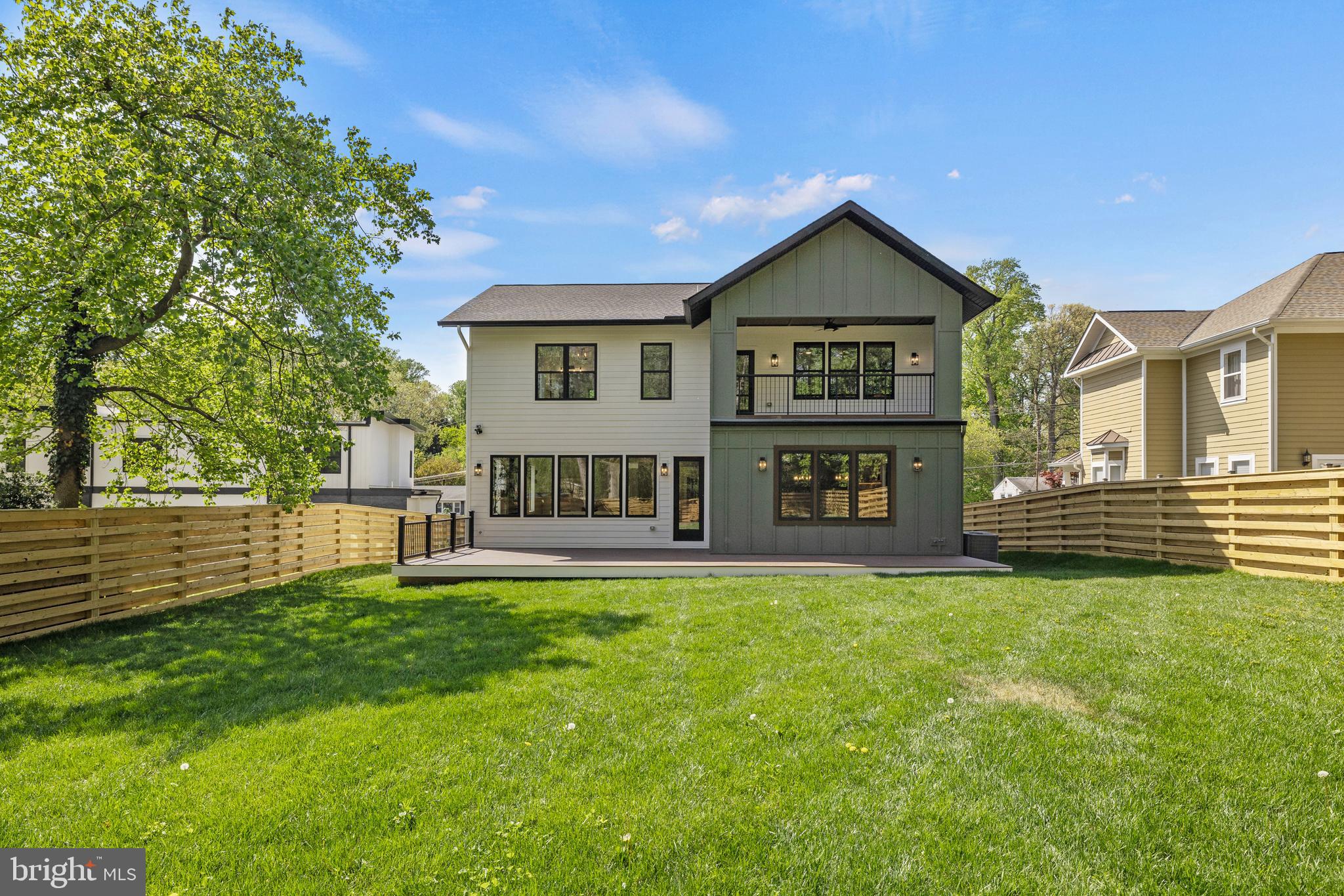 VIENNA WOODS - Residential