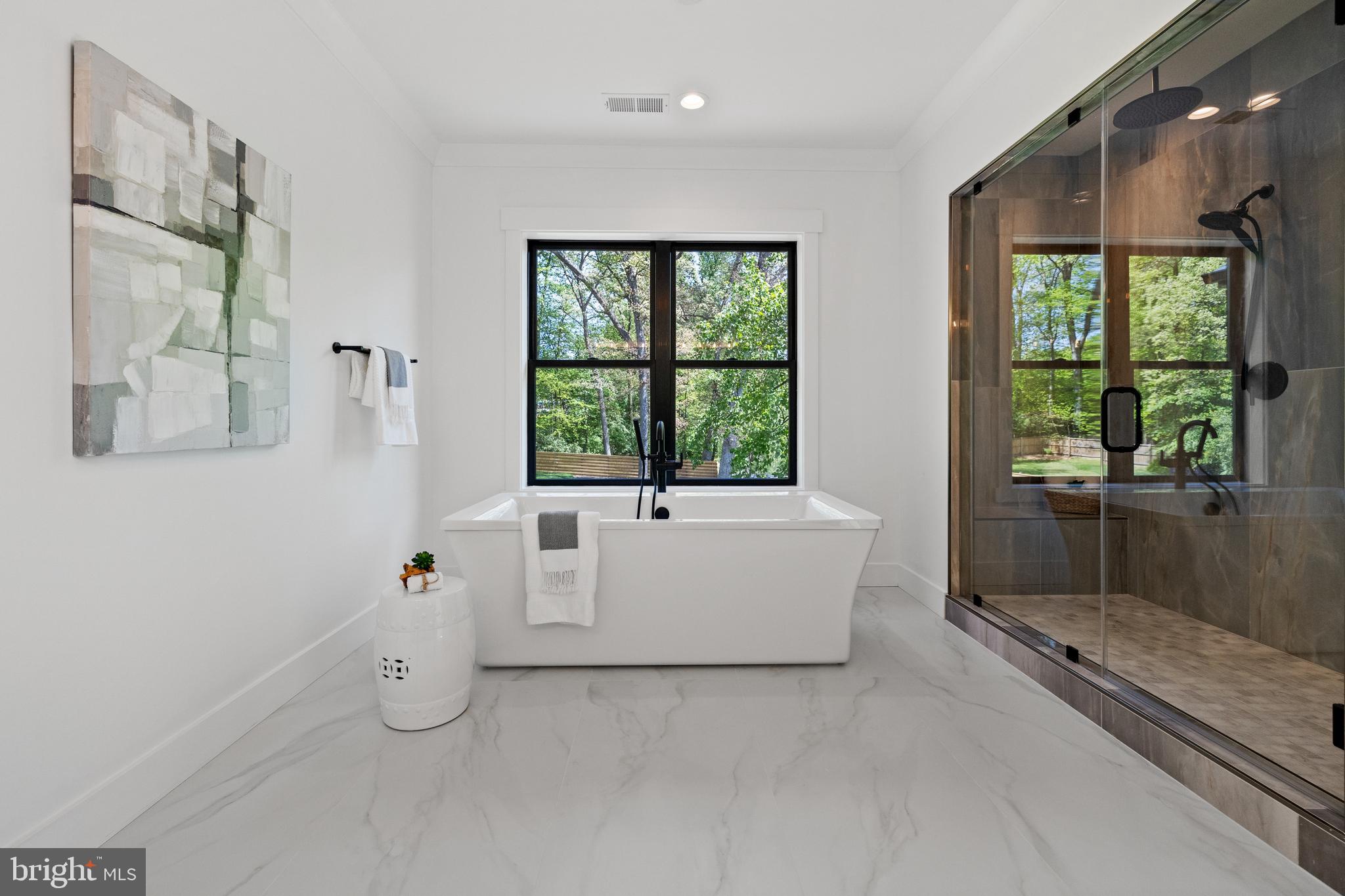 VIENNA WOODS - Residential