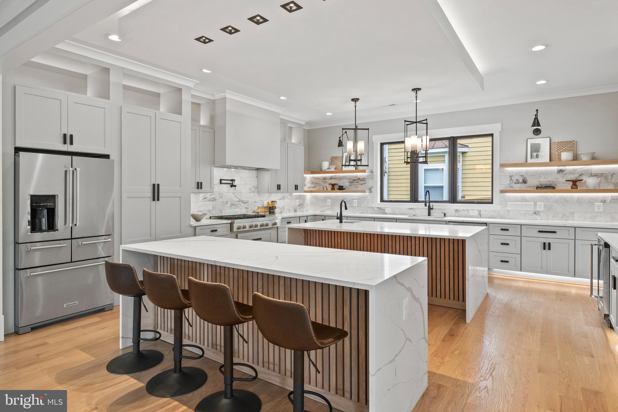 VIENNA WOODS - Residential