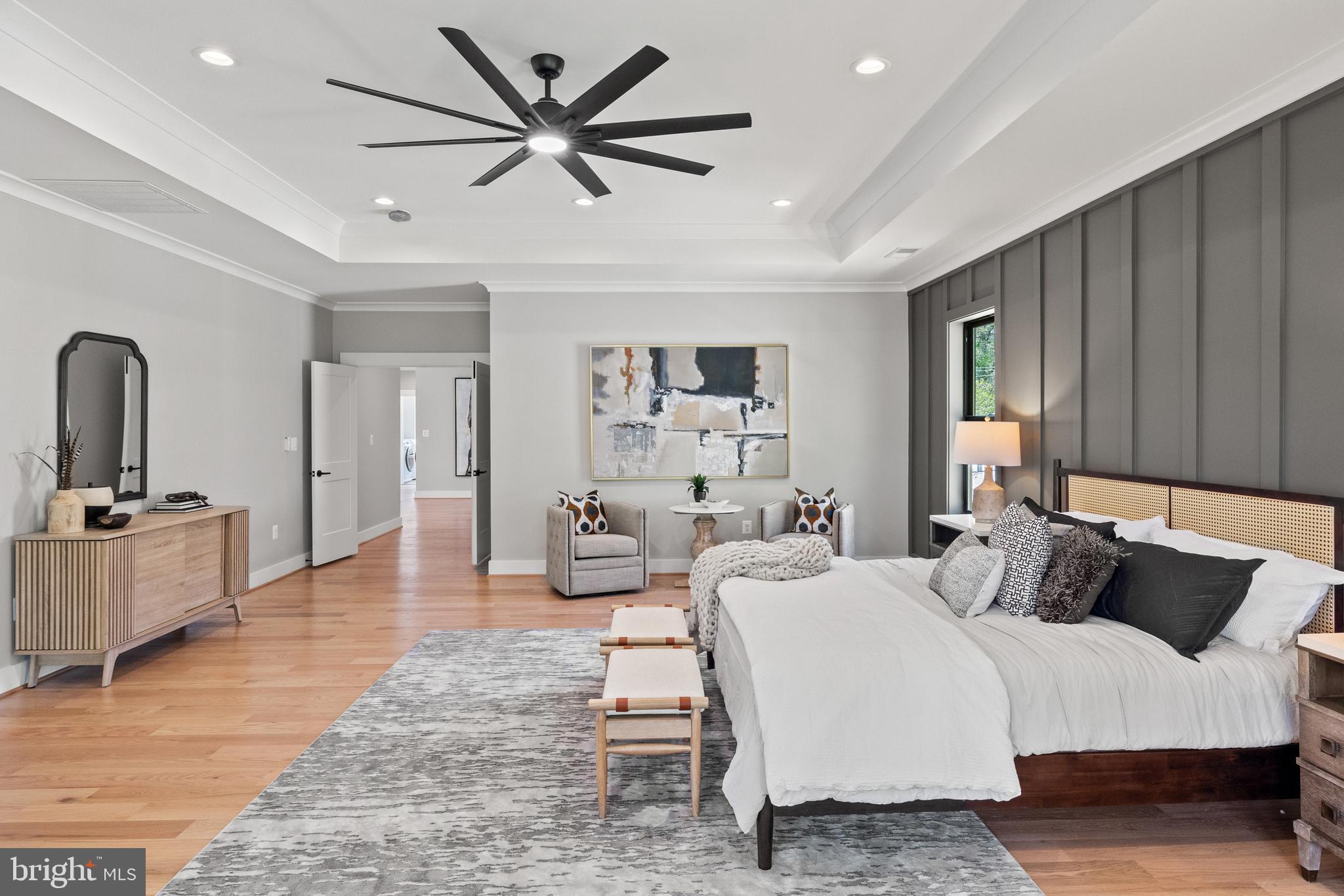 VIENNA WOODS - Residential