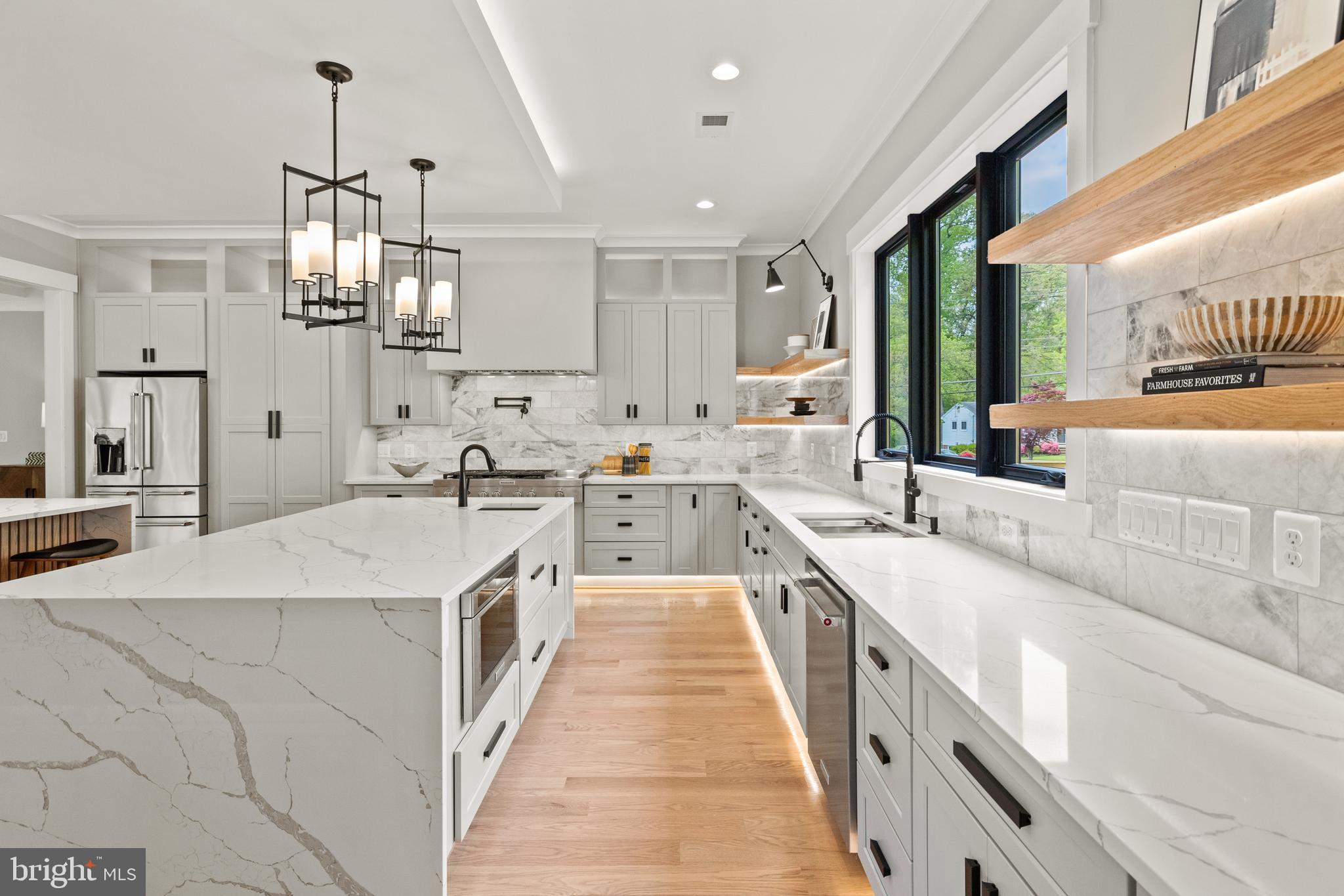 VIENNA WOODS - Residential