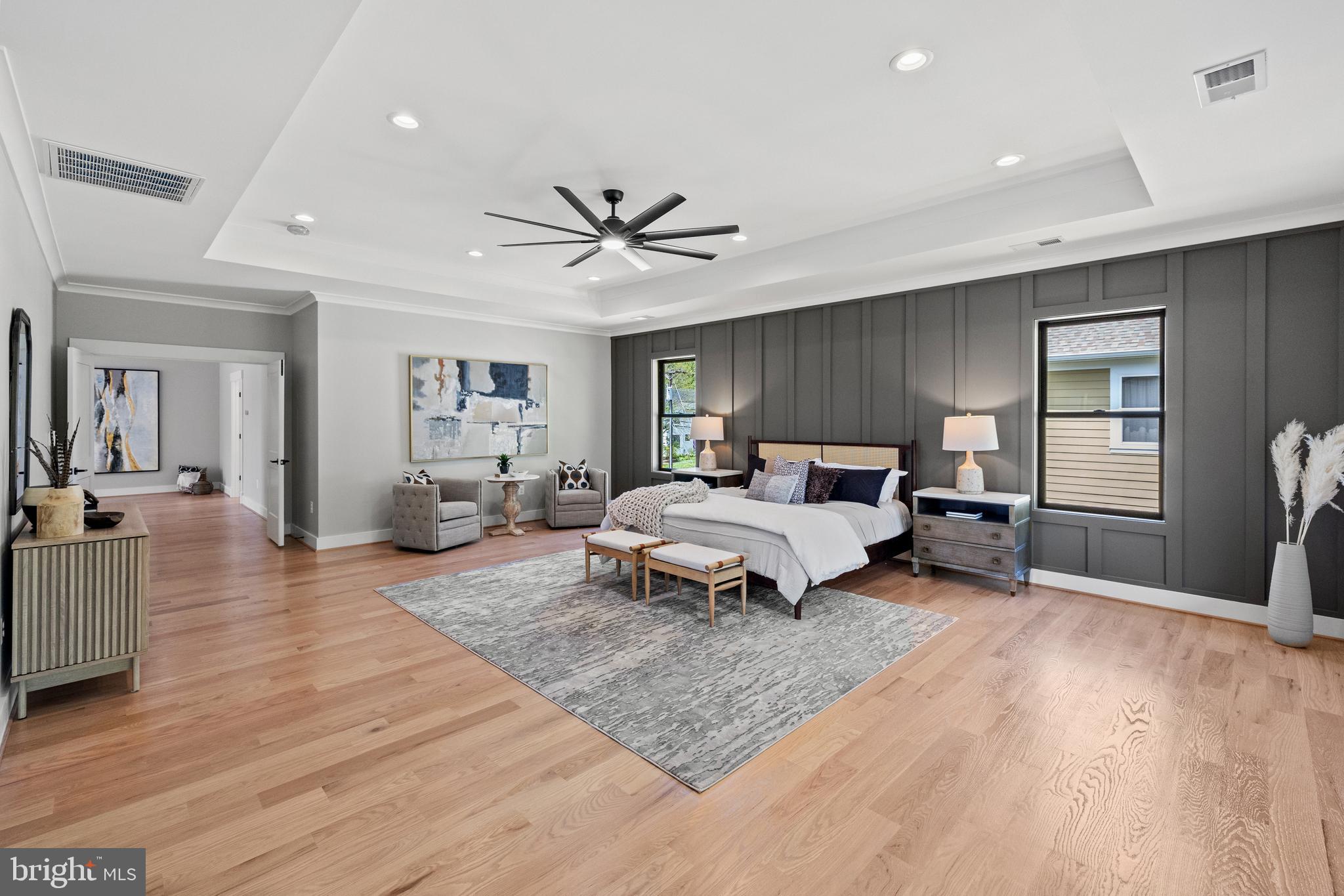 VIENNA WOODS - Residential