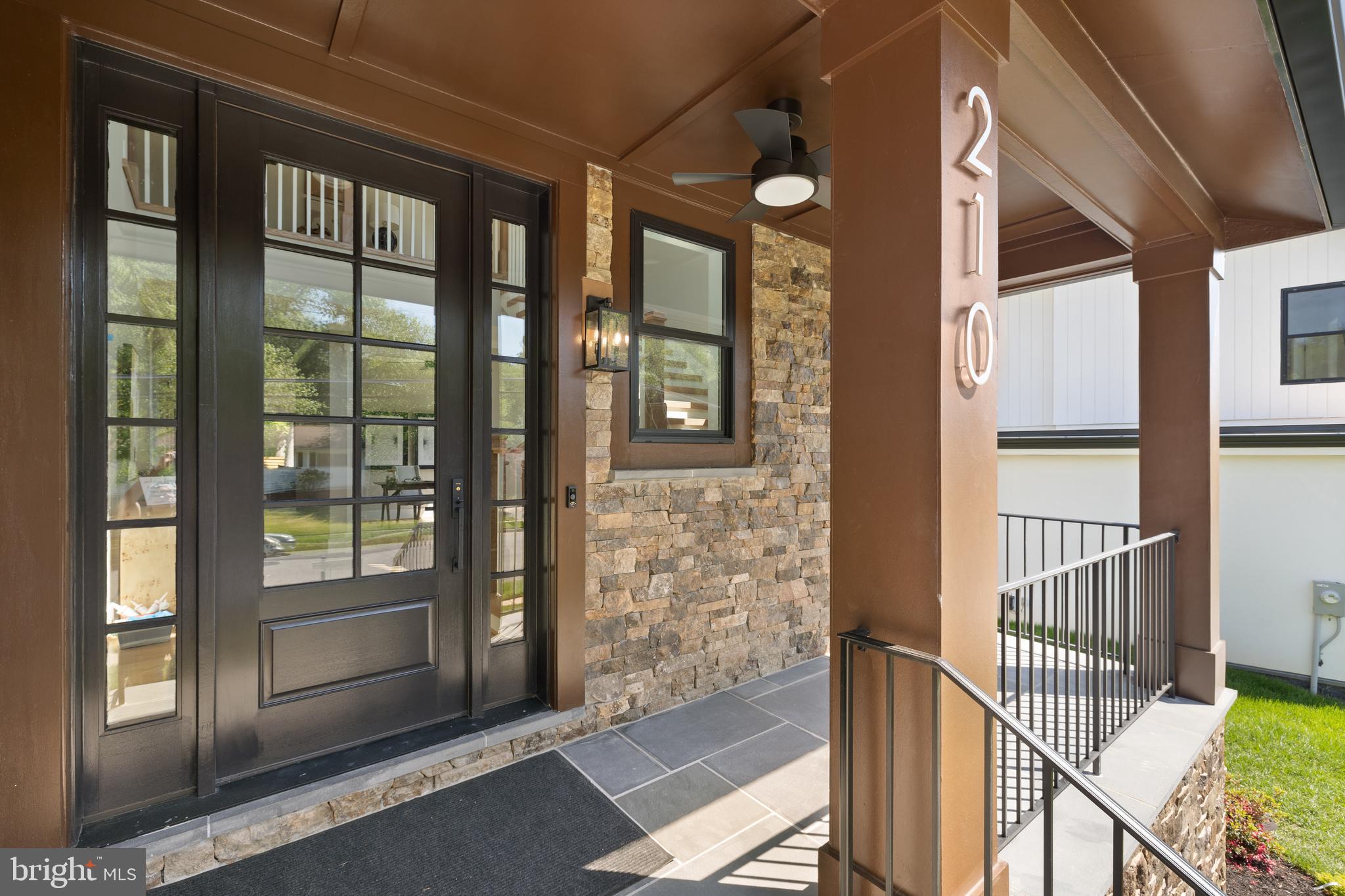 VIENNA WOODS - Residential