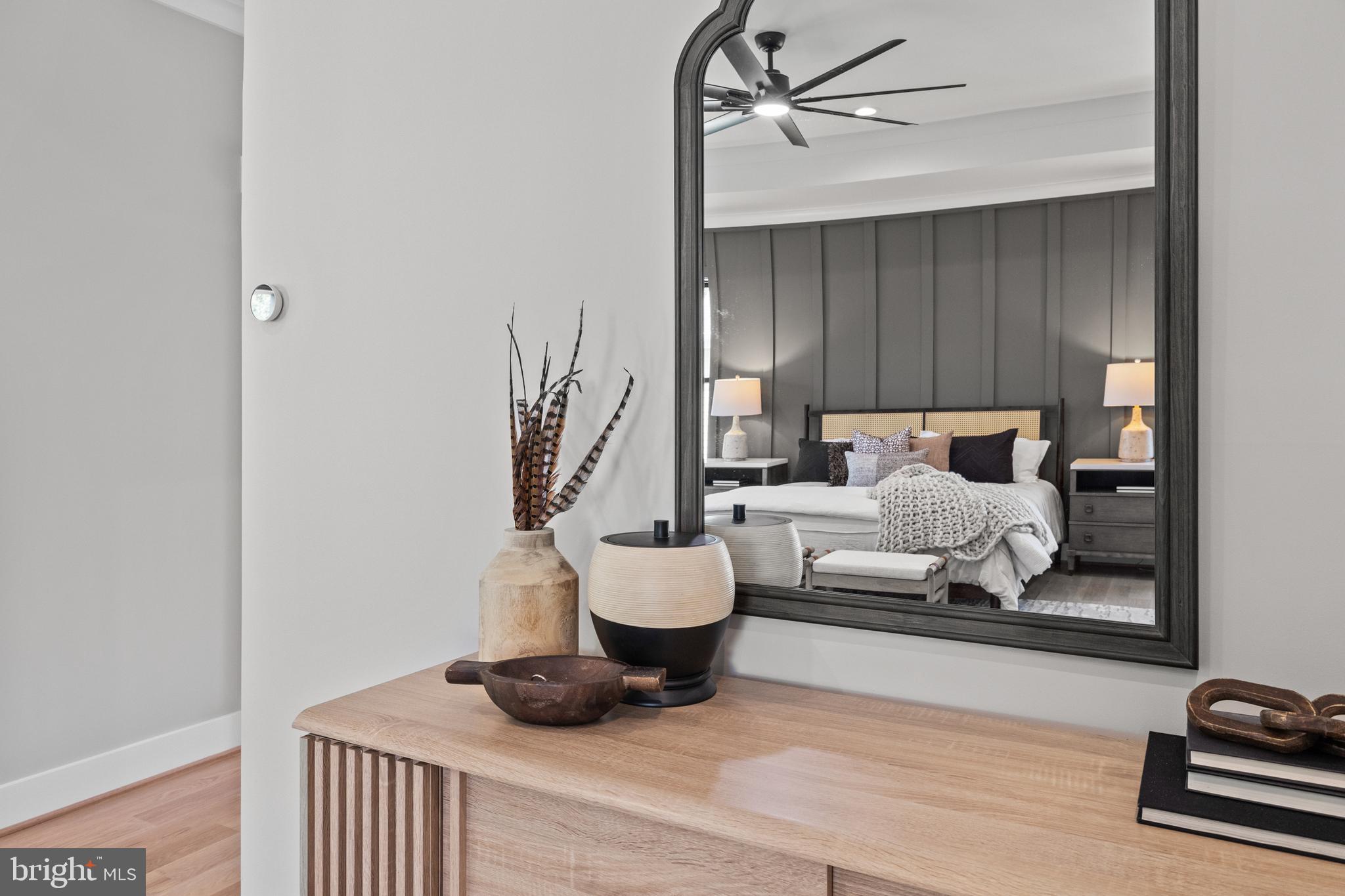 VIENNA WOODS - Residential