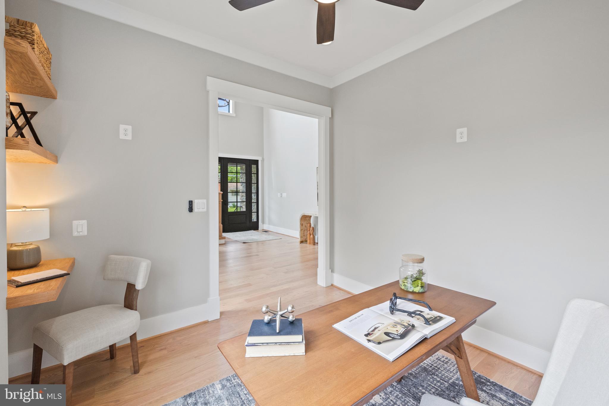 VIENNA WOODS - Residential