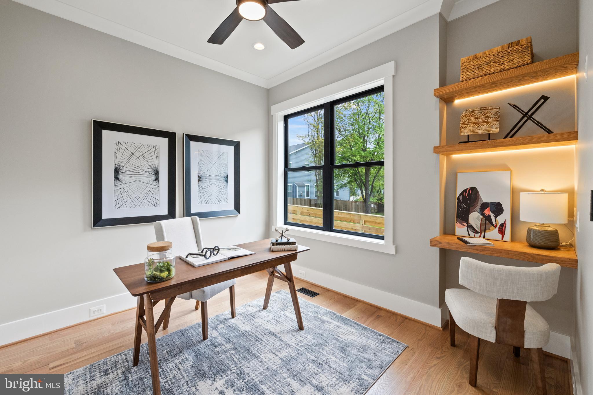 VIENNA WOODS - Residential