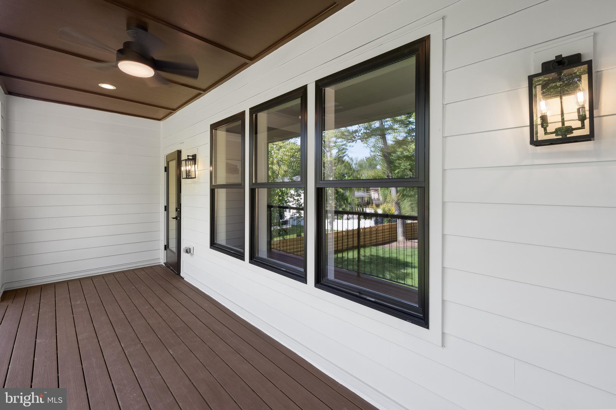 VIENNA WOODS - Residential