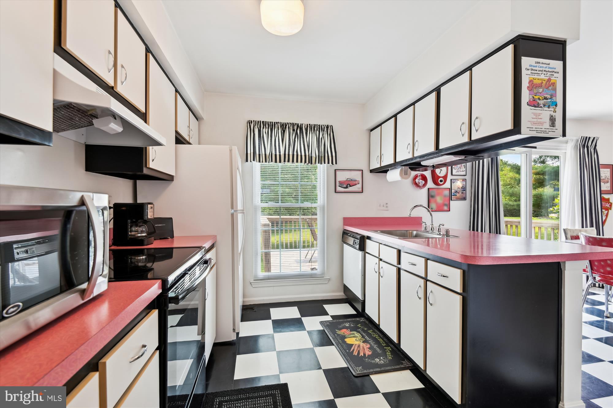 PADONIA COMPLEX - Residential