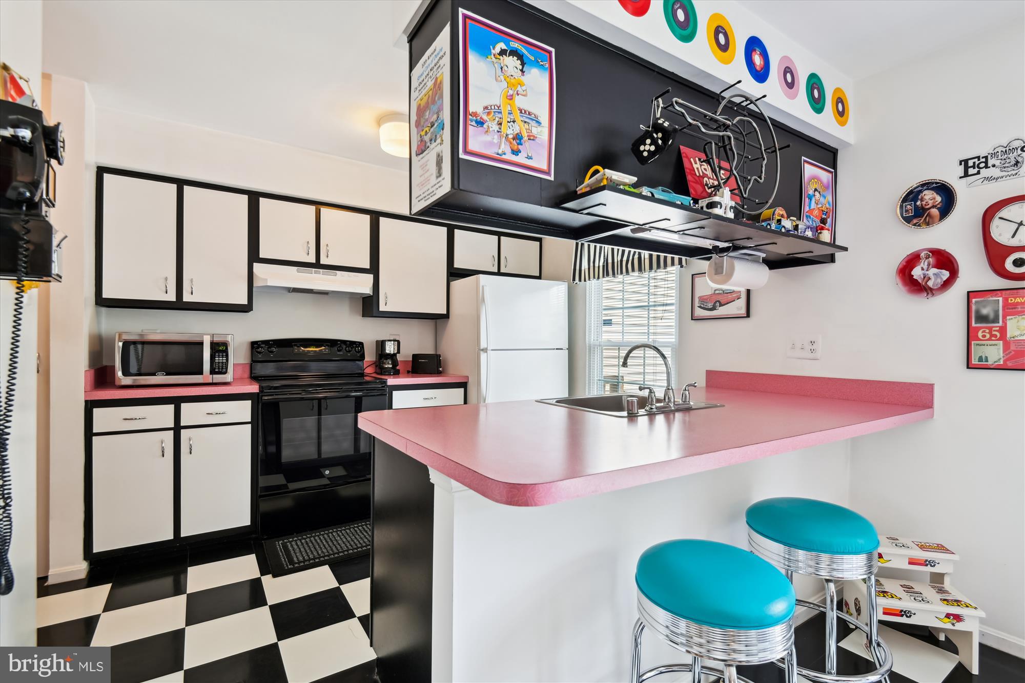 PADONIA COMPLEX - Residential