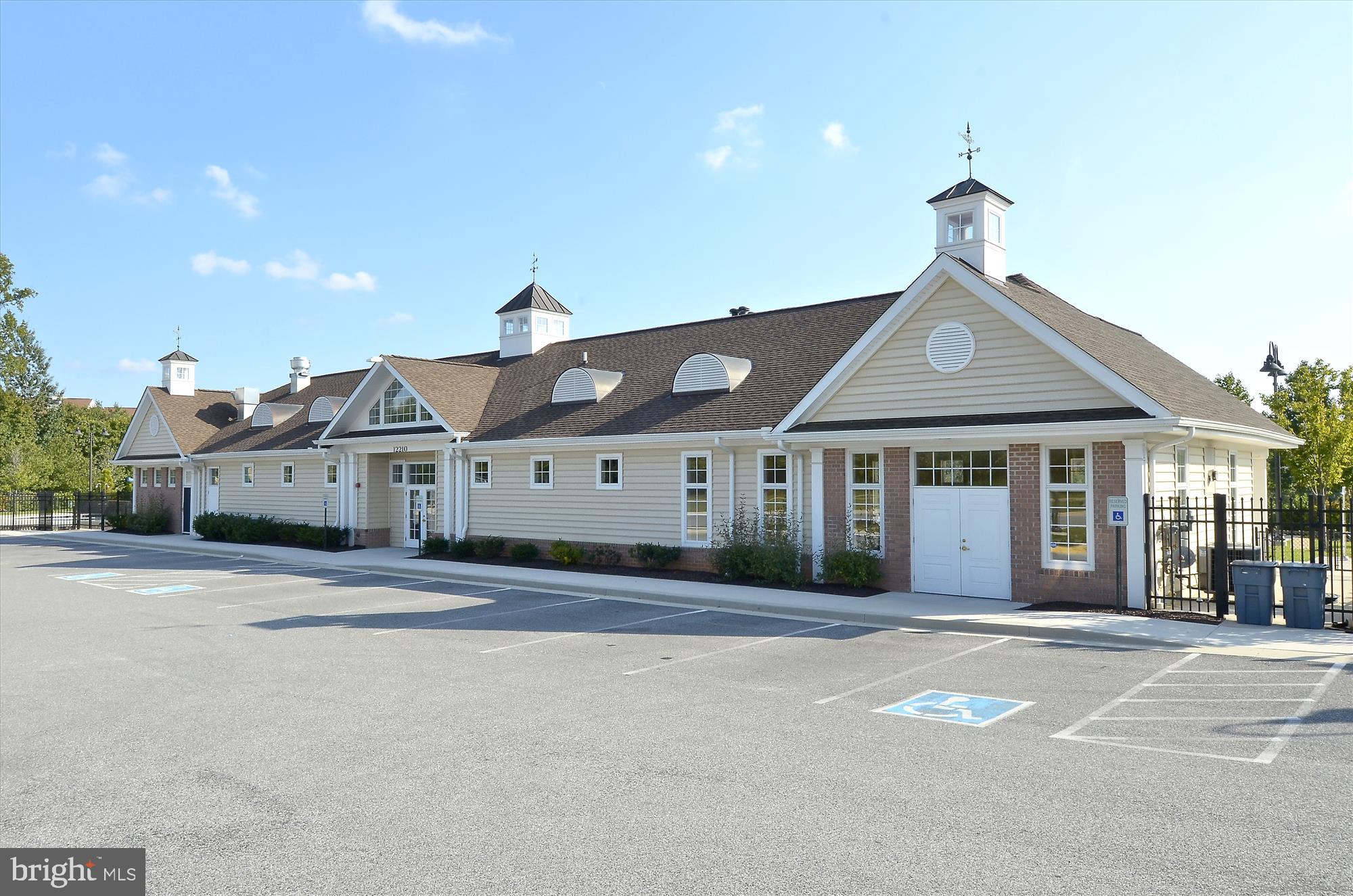 PADONIA COMPLEX - Residential