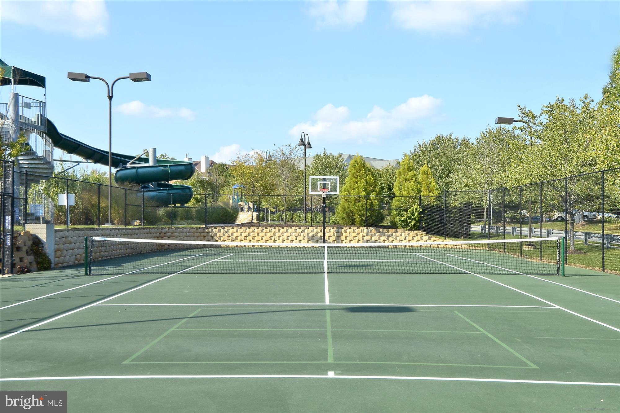 PADONIA COMPLEX - Residential