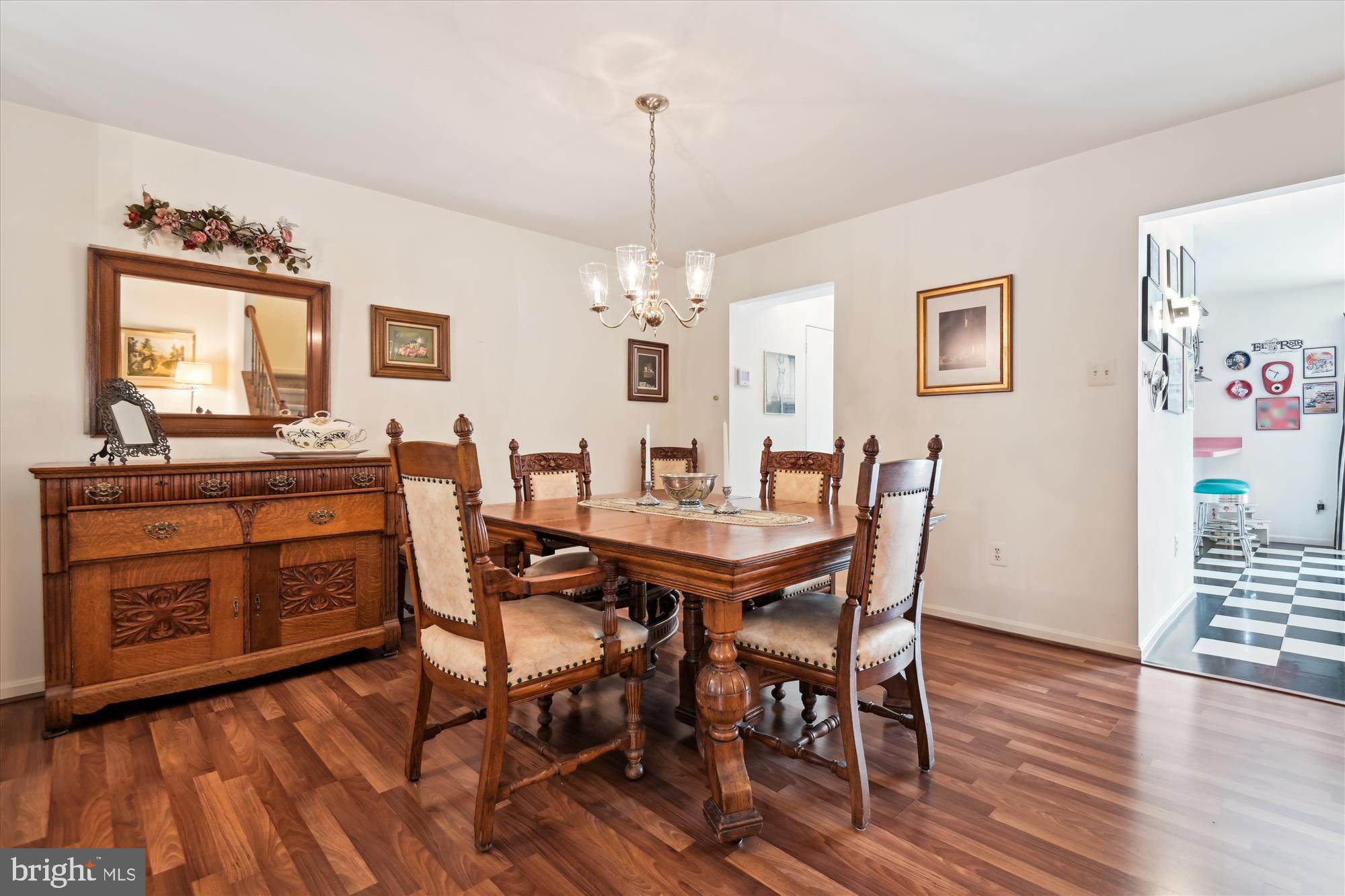 PADONIA COMPLEX - Residential