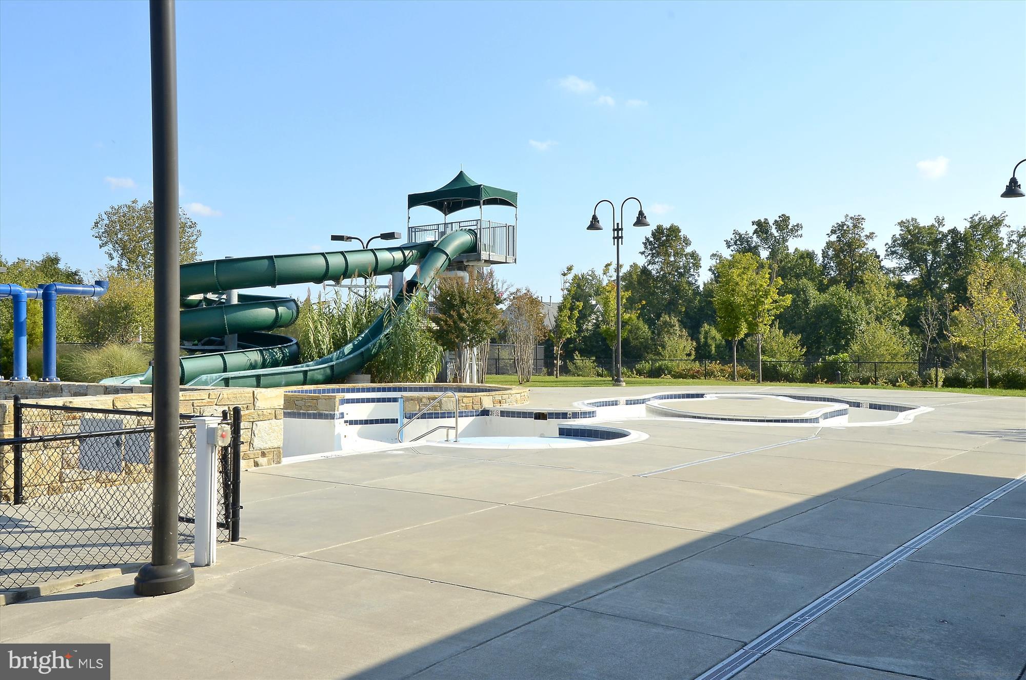 PADONIA COMPLEX - Residential