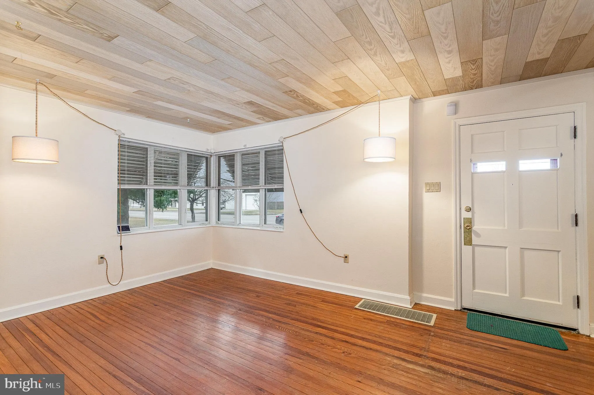 York, Pennsylvania 17406, United States, 3 Bedrooms Bedrooms, ,1 BathroomBathrooms,Residential,Pending,80312