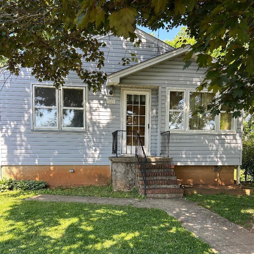 CATONSVILLE MANOR - Residential