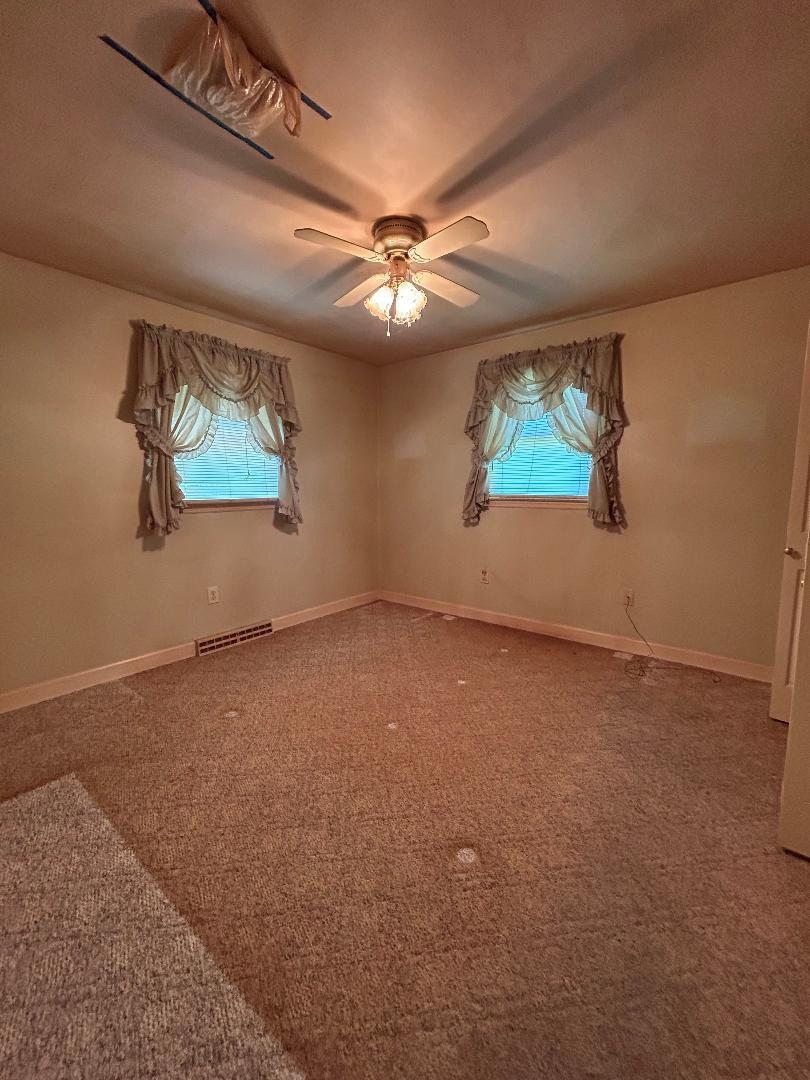 CATONSVILLE MANOR - Residential
