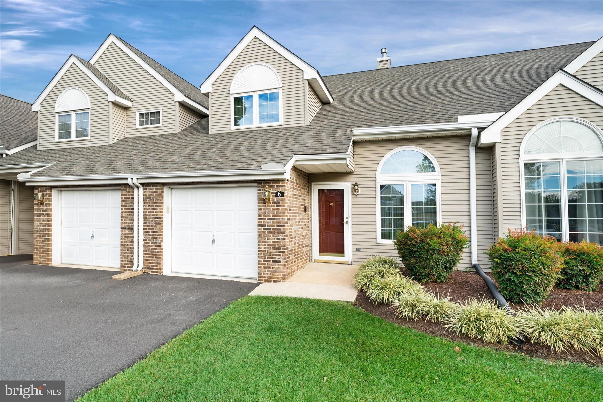 6 GROSVENOR COURT 14