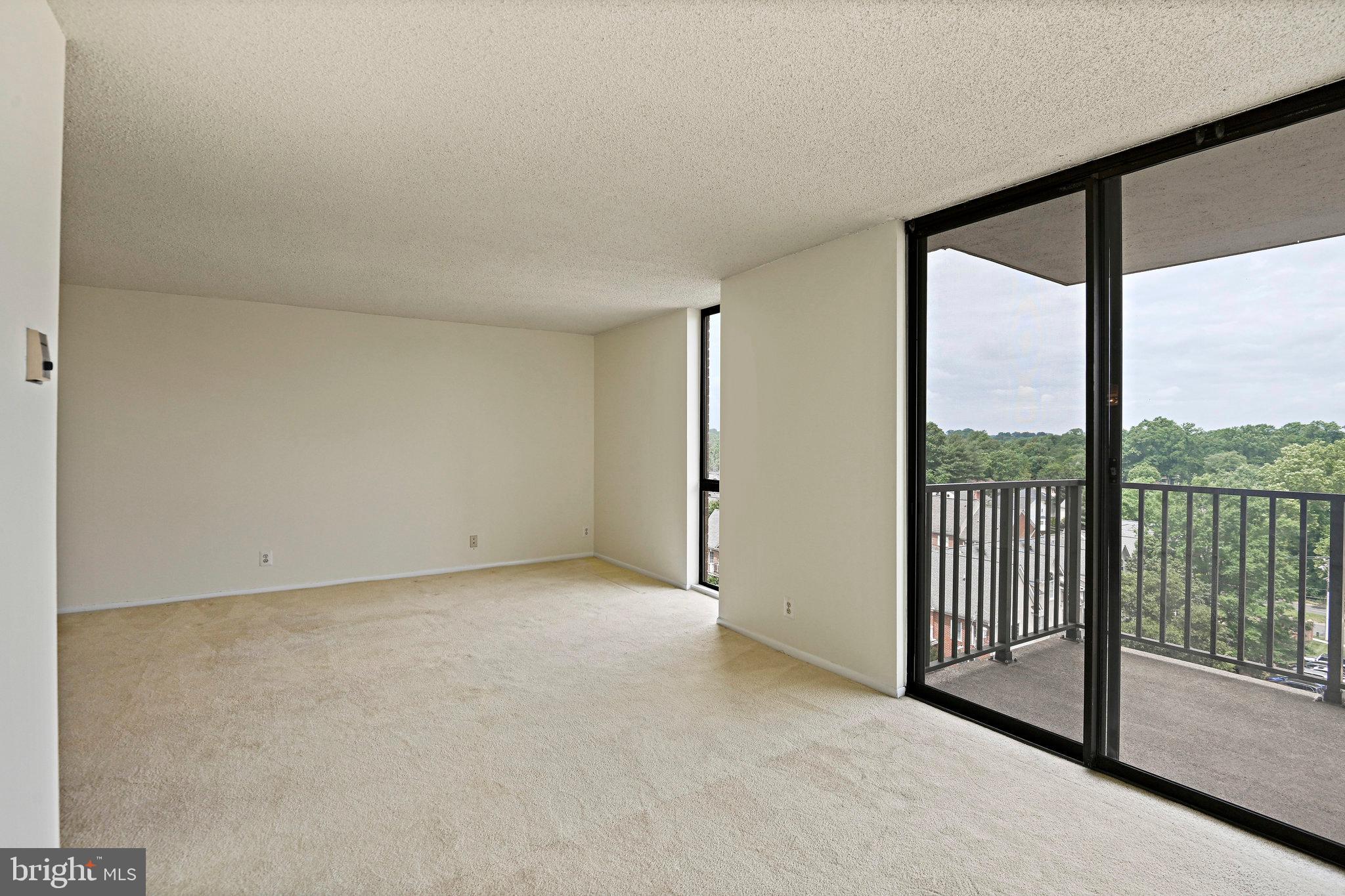 MCLEAN HOUSE NORTH - Residential