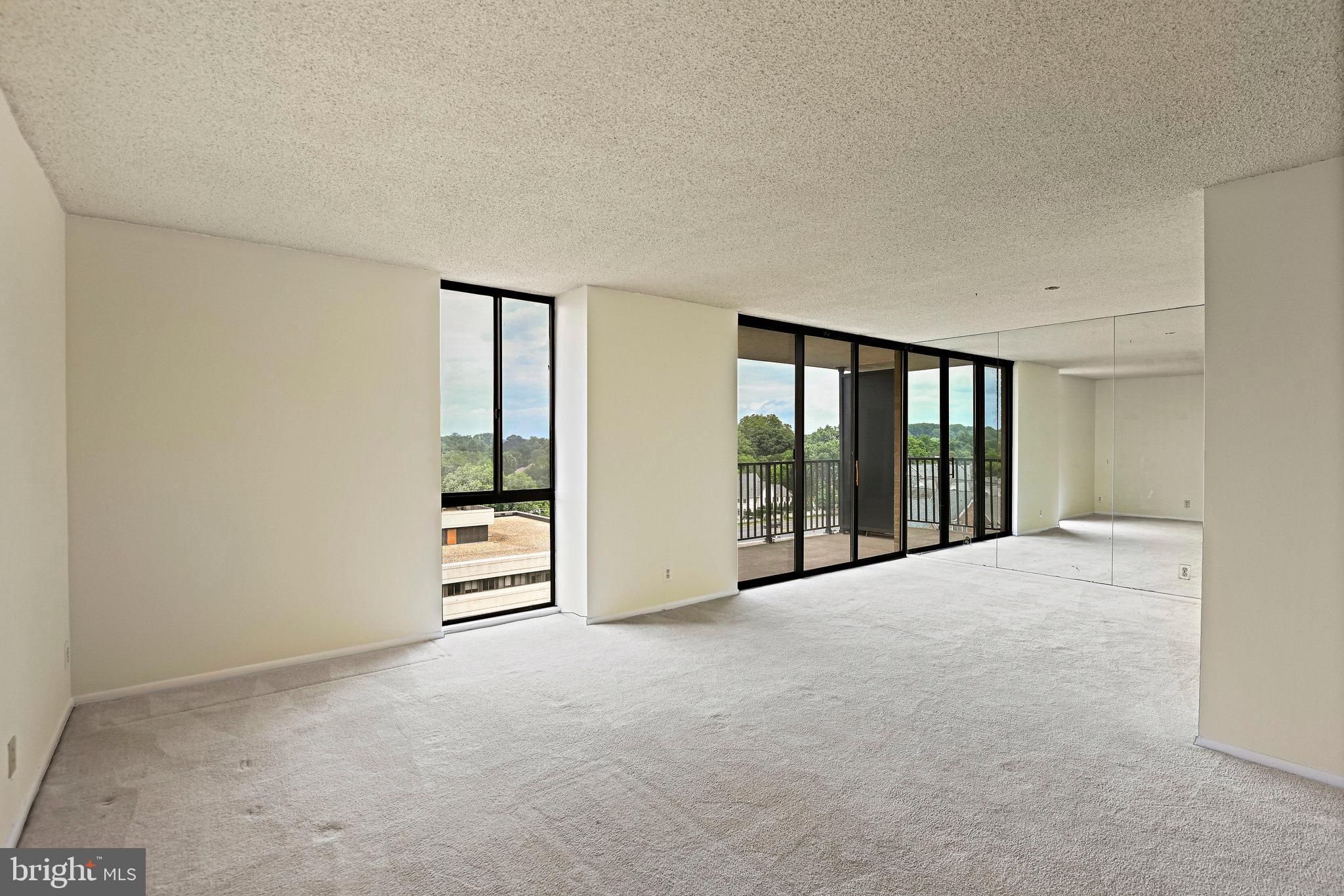 MCLEAN HOUSE NORTH - Residential