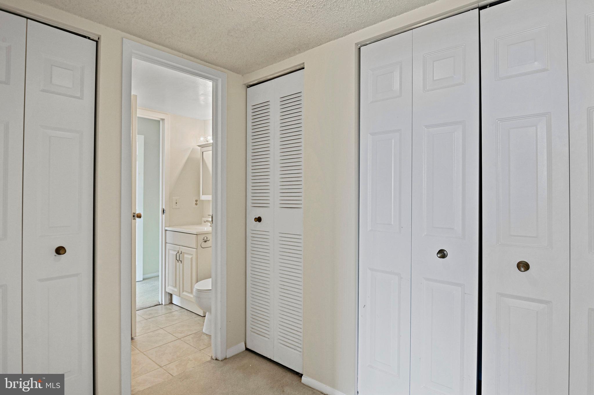 MCLEAN HOUSE NORTH - Residential