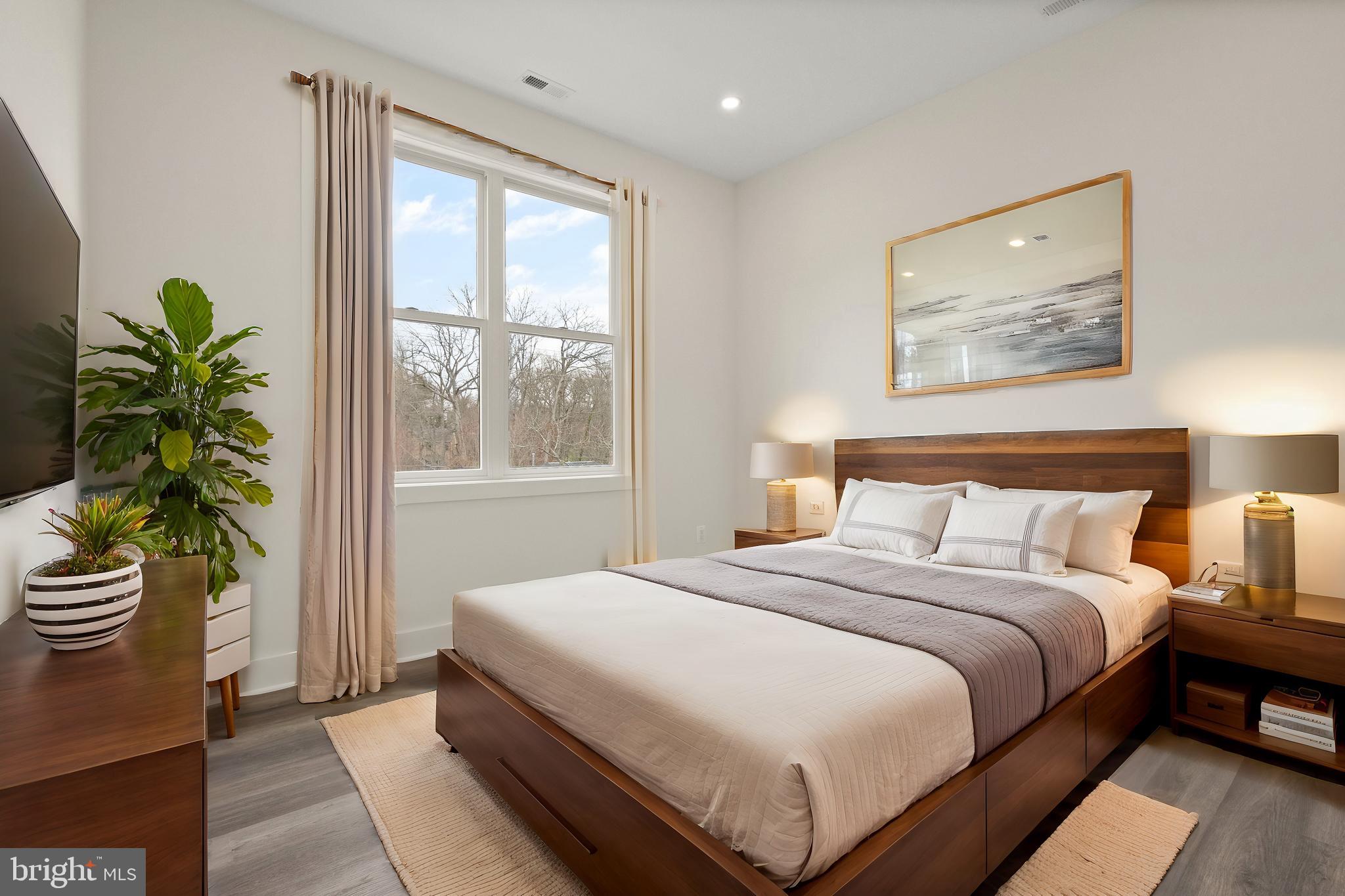 VIENNA ACRES - Residential