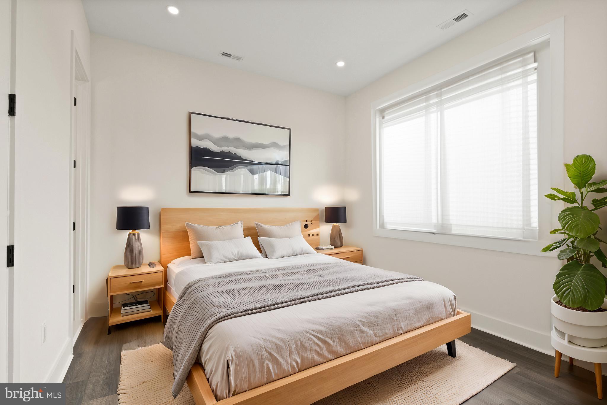 VIENNA ACRES - Residential