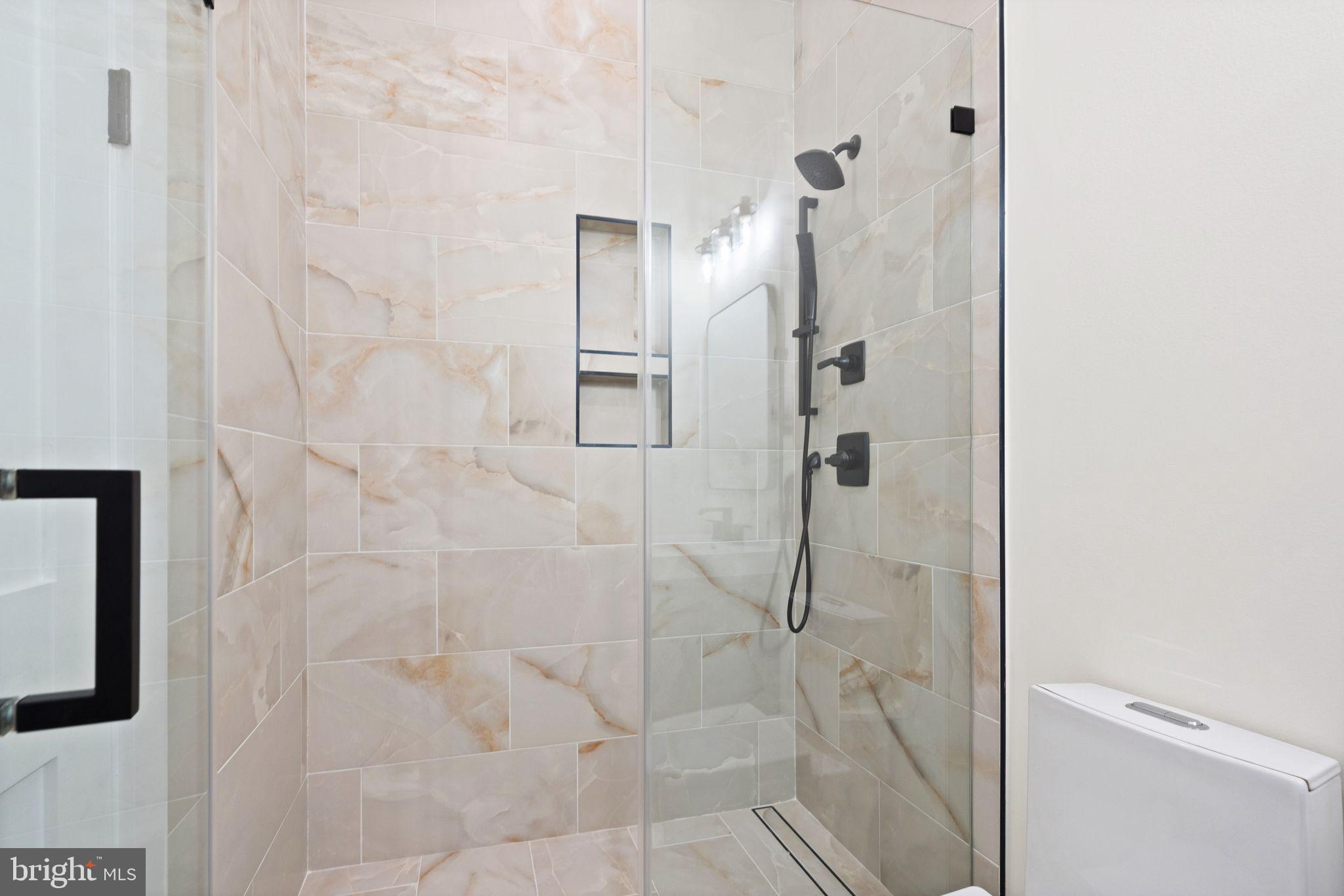 VIENNA ACRES - Residential