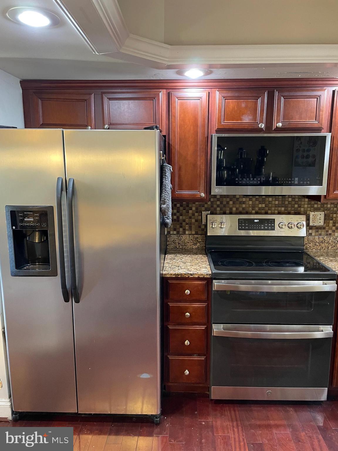 8829 FAIRHAVEN AVENUE