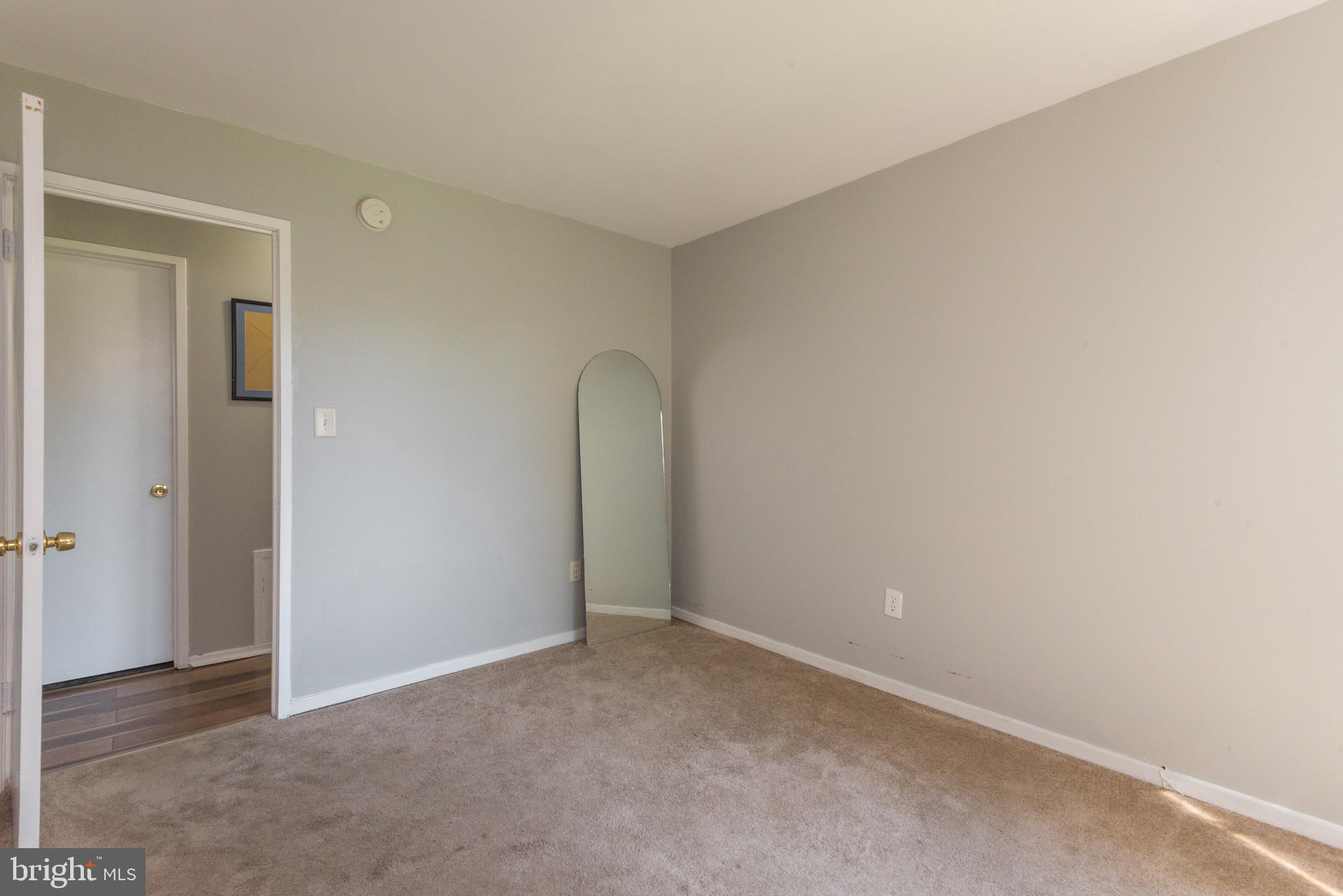 LONG REACH - Residential