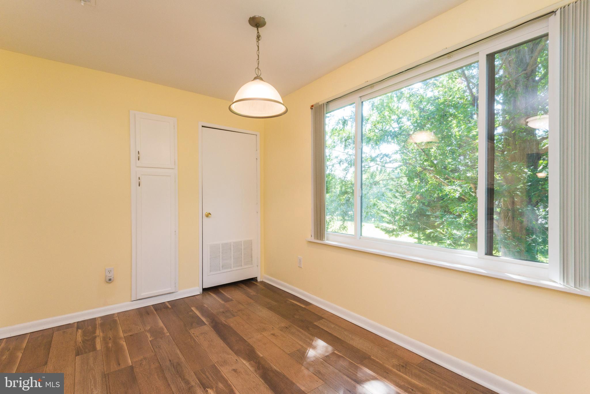 LONG REACH - Residential