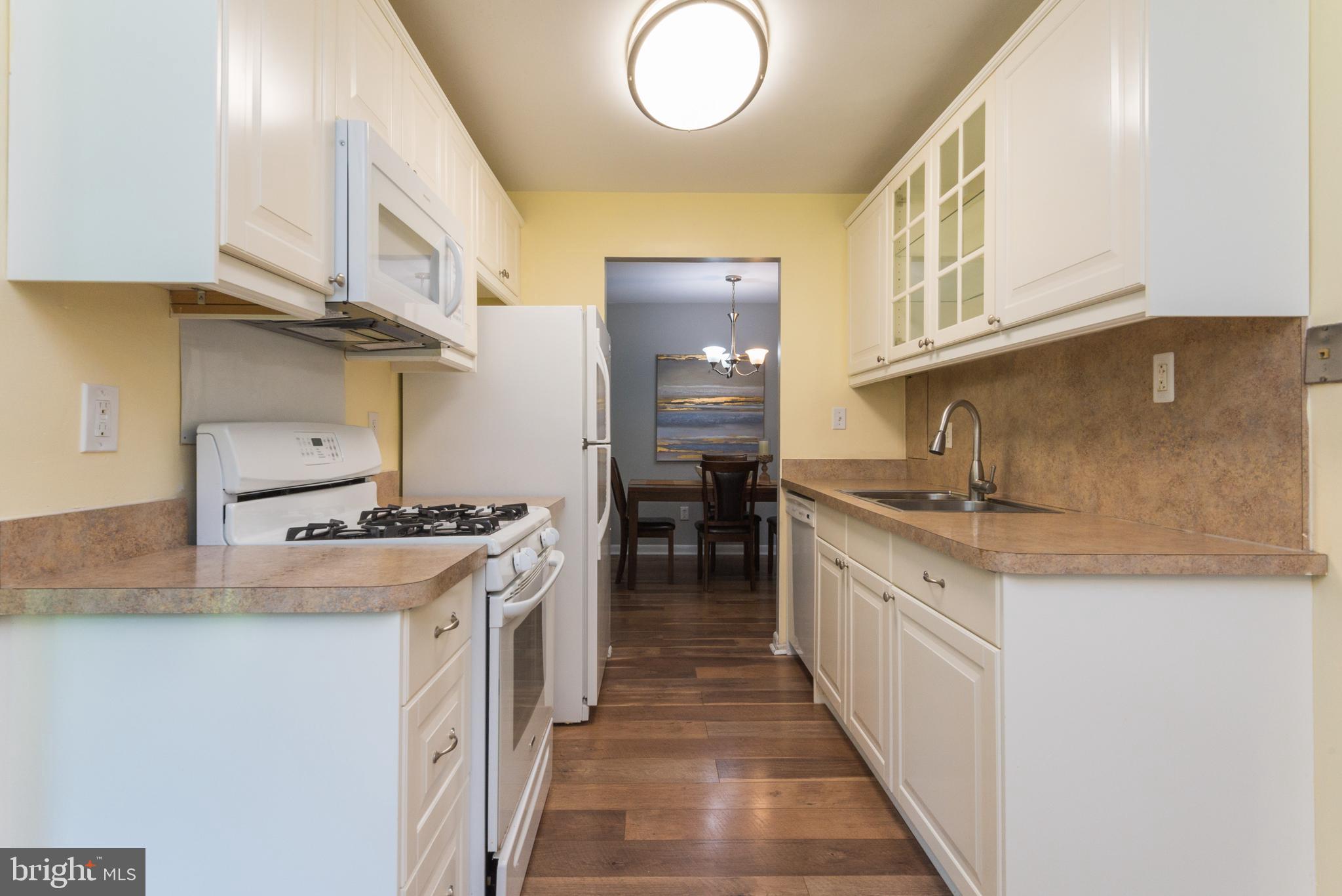 LONG REACH - Residential