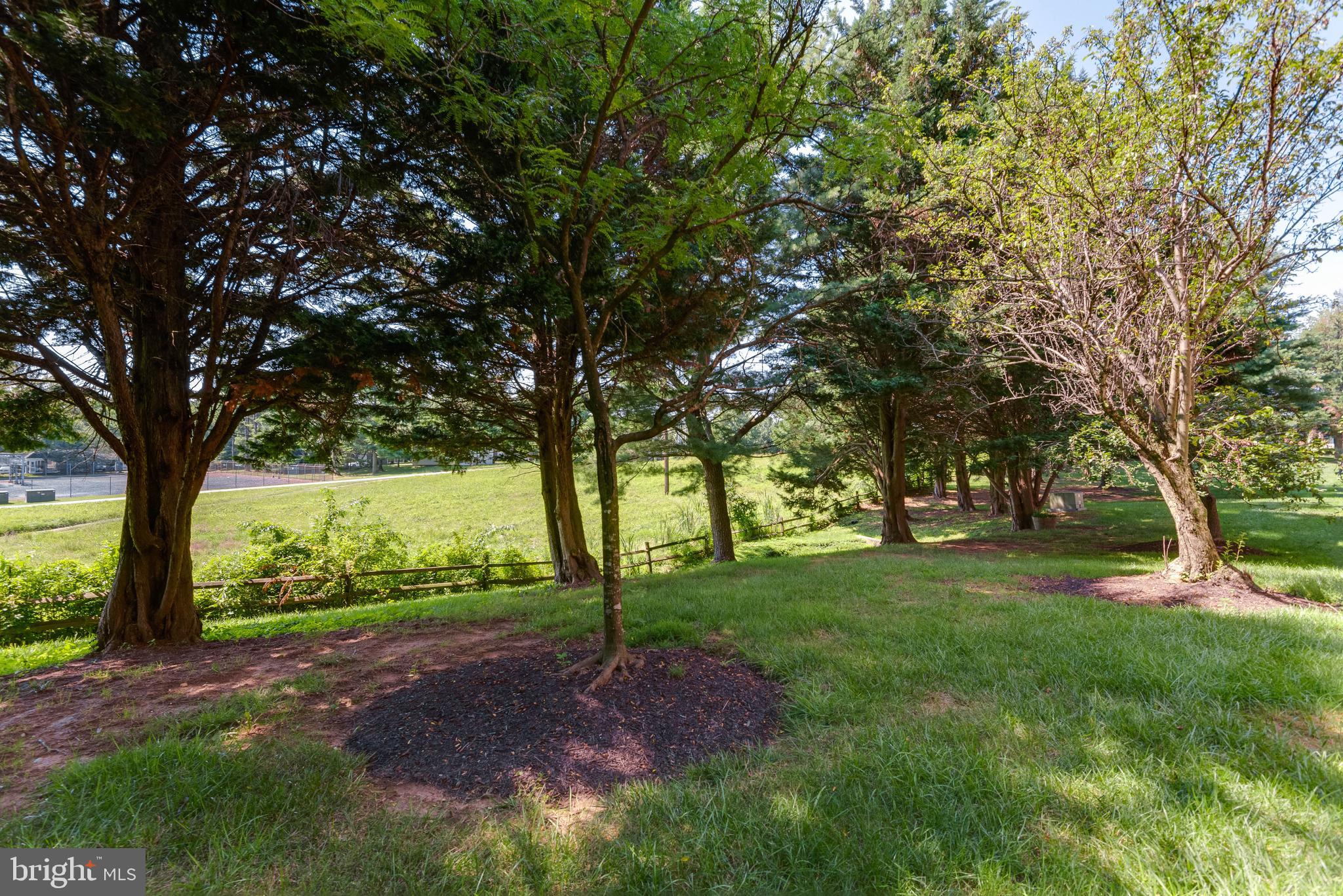 LONG REACH - Residential