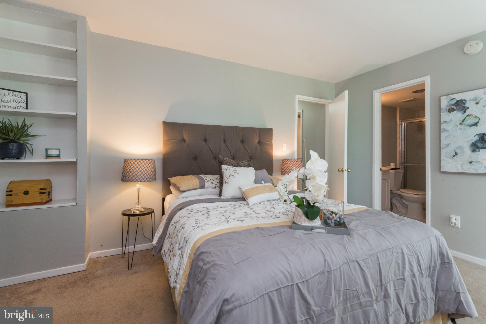 LONG REACH - Residential