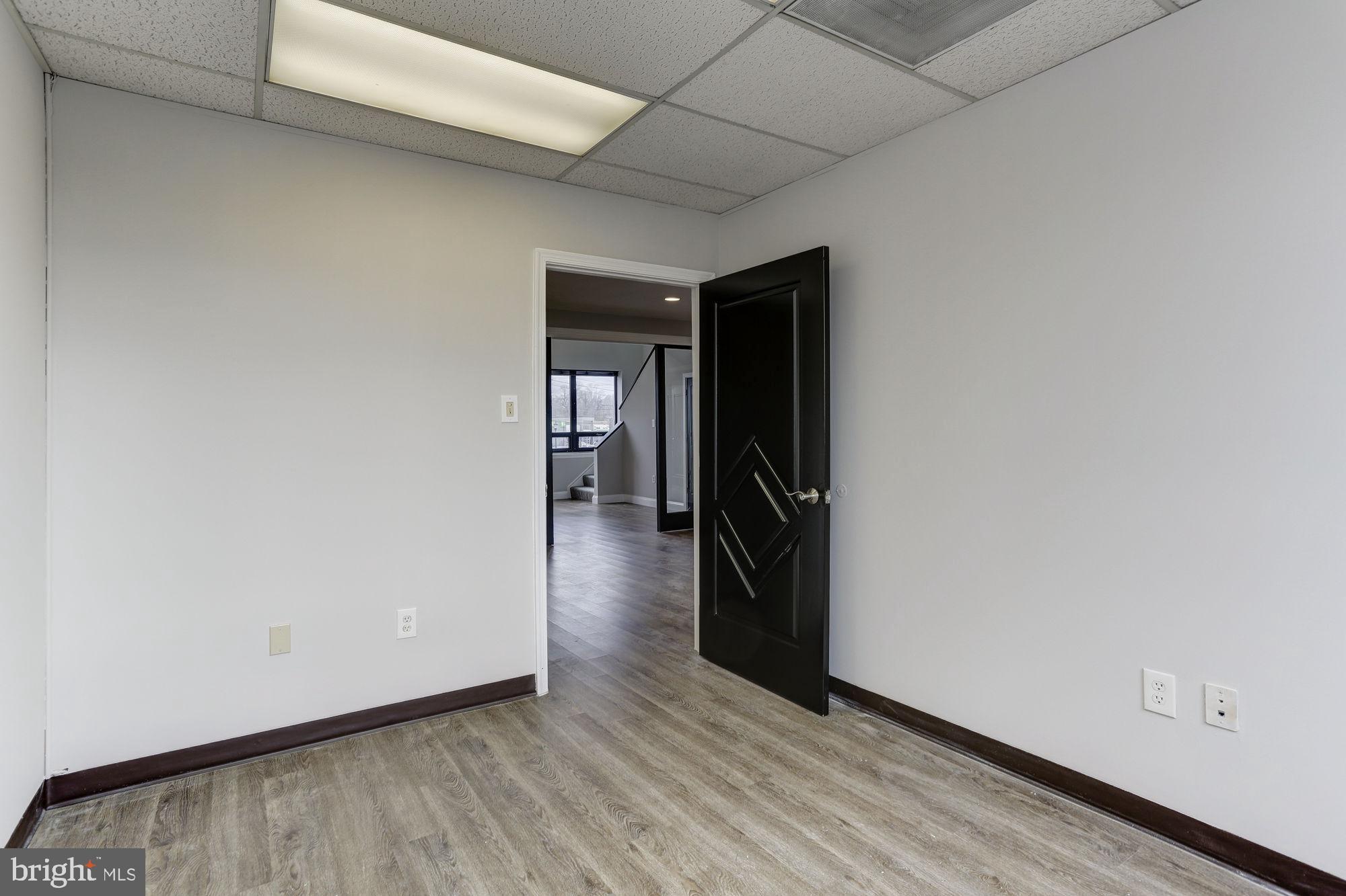 GEORGETOWN PARK - Commercial Lease