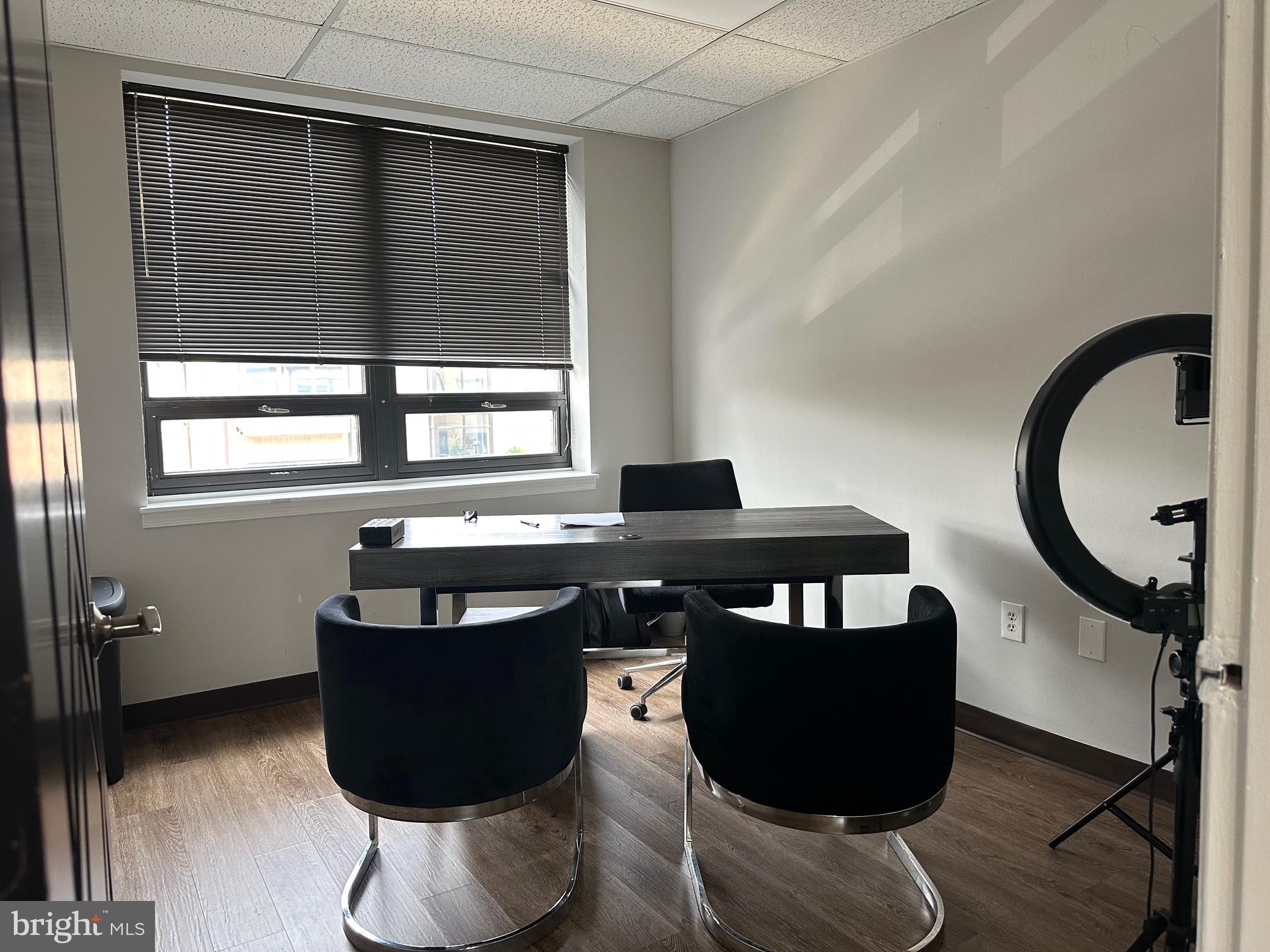 GEORGETOWN PARK - Commercial Lease