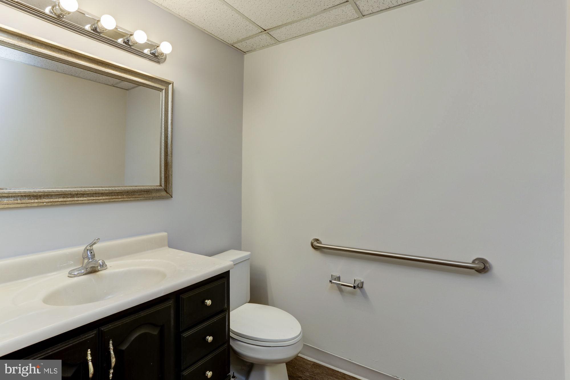 GEORGETOWN PARK - Commercial Lease