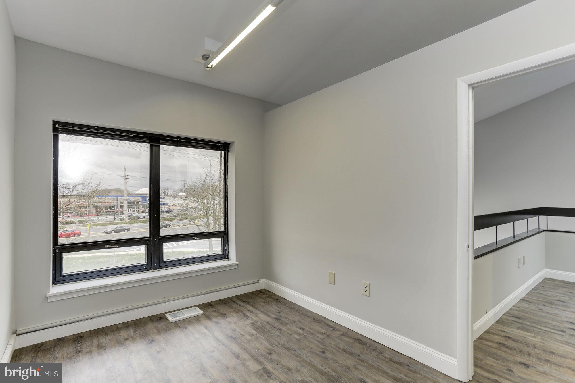 GEORGETOWN PARK - Commercial Lease