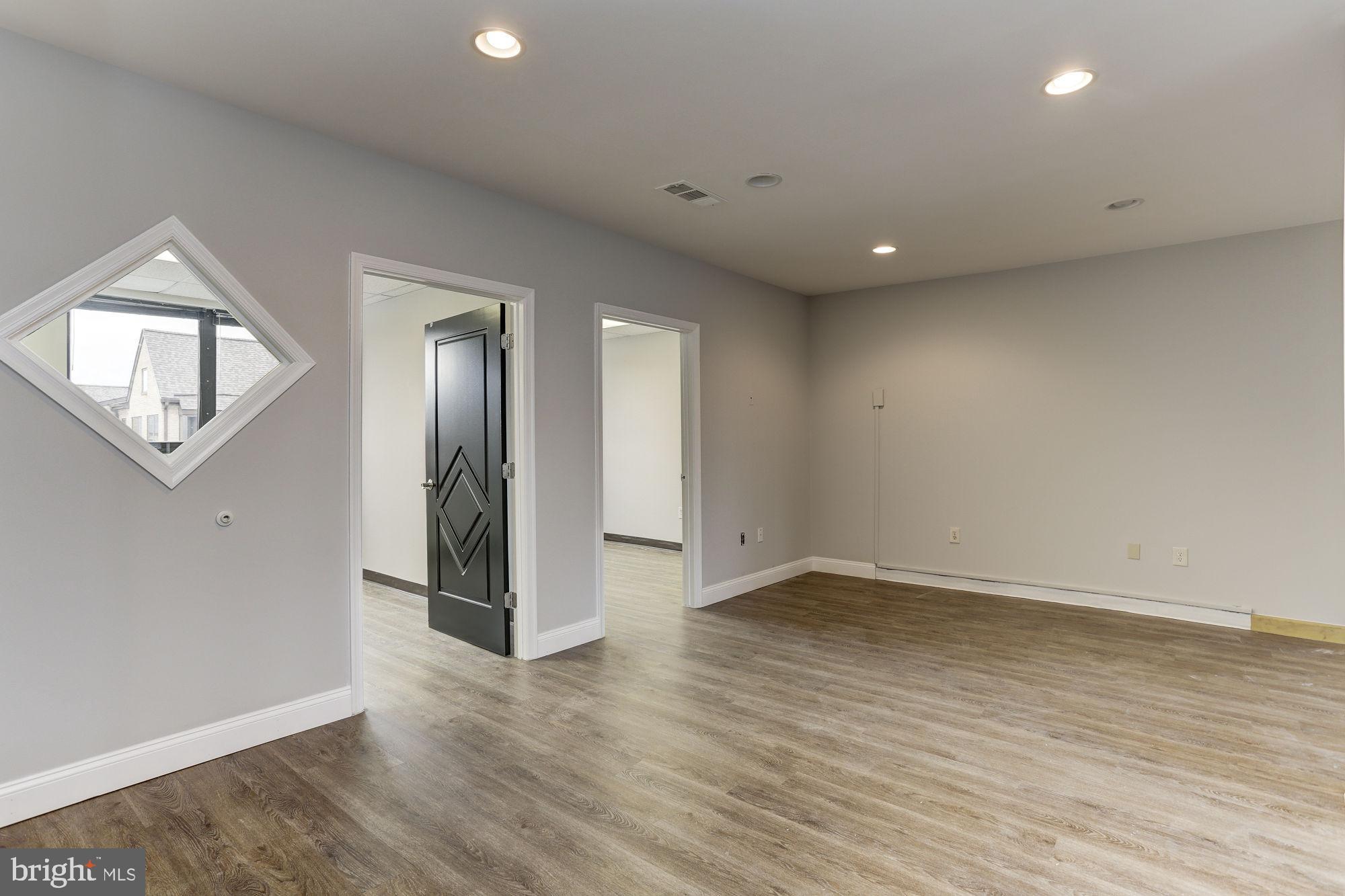 GEORGETOWN PARK - Commercial Lease