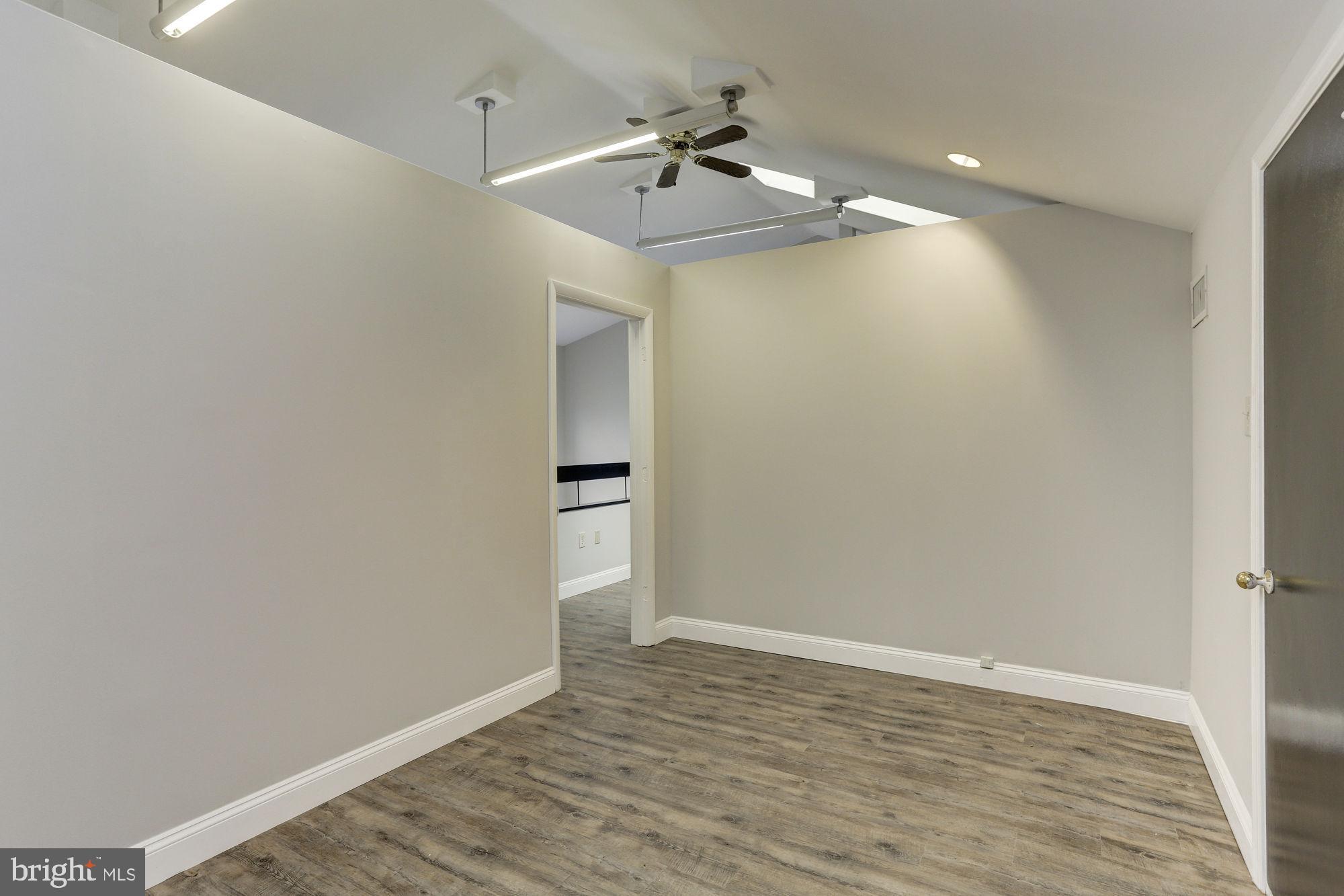 GEORGETOWN PARK - Commercial Lease