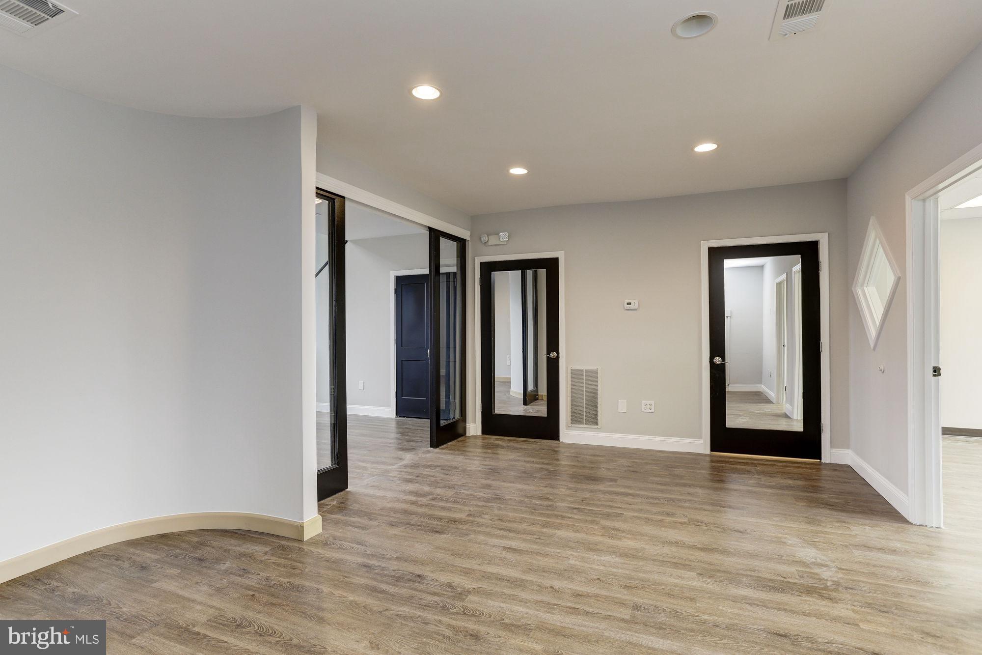 GEORGETOWN PARK - Commercial Lease