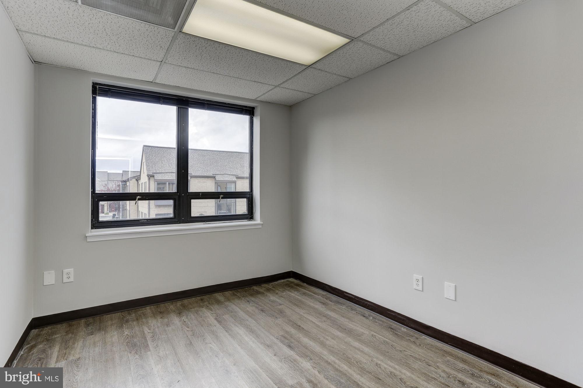 GEORGETOWN PARK - Commercial Lease