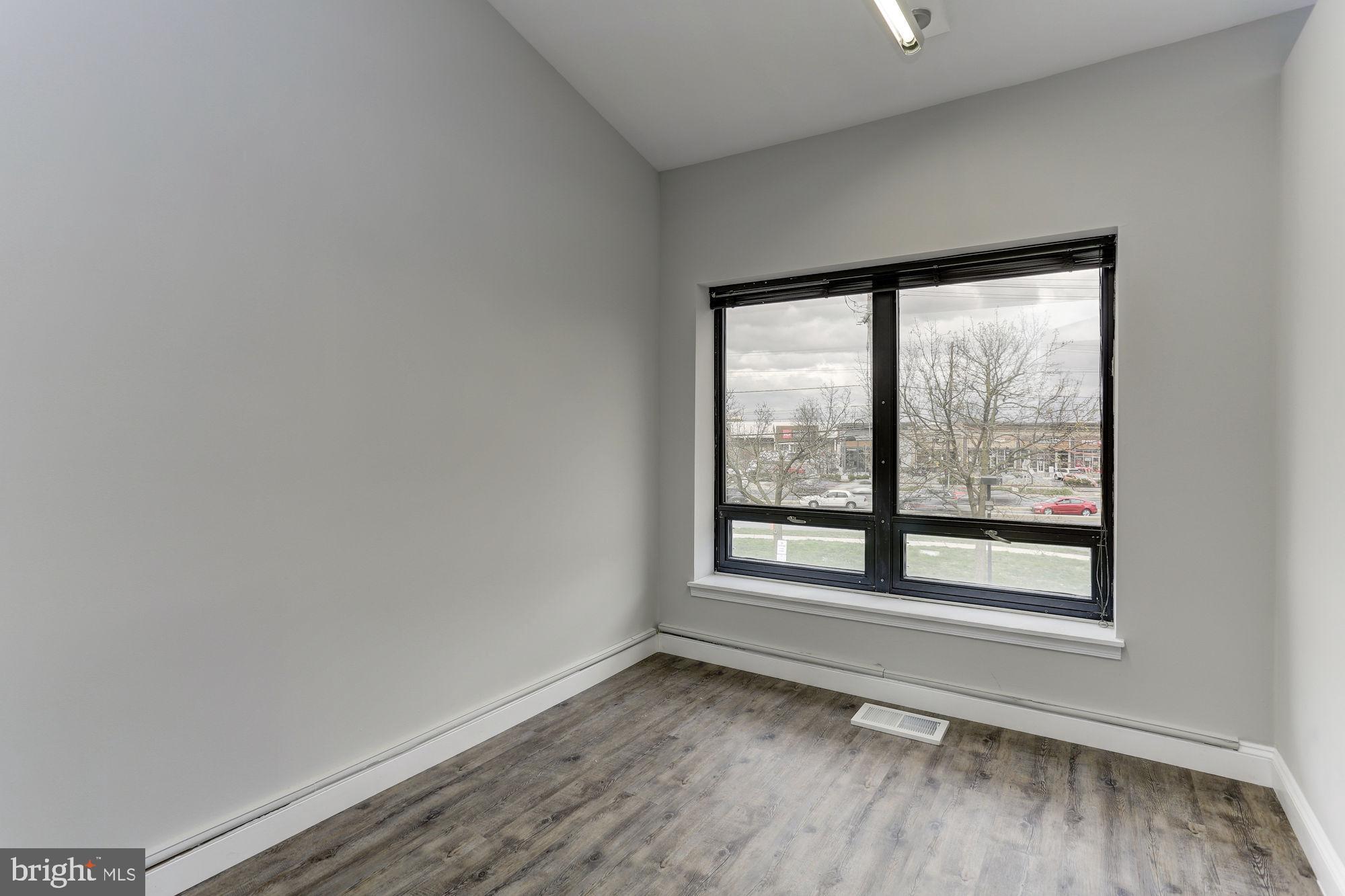 GEORGETOWN PARK - Commercial Lease